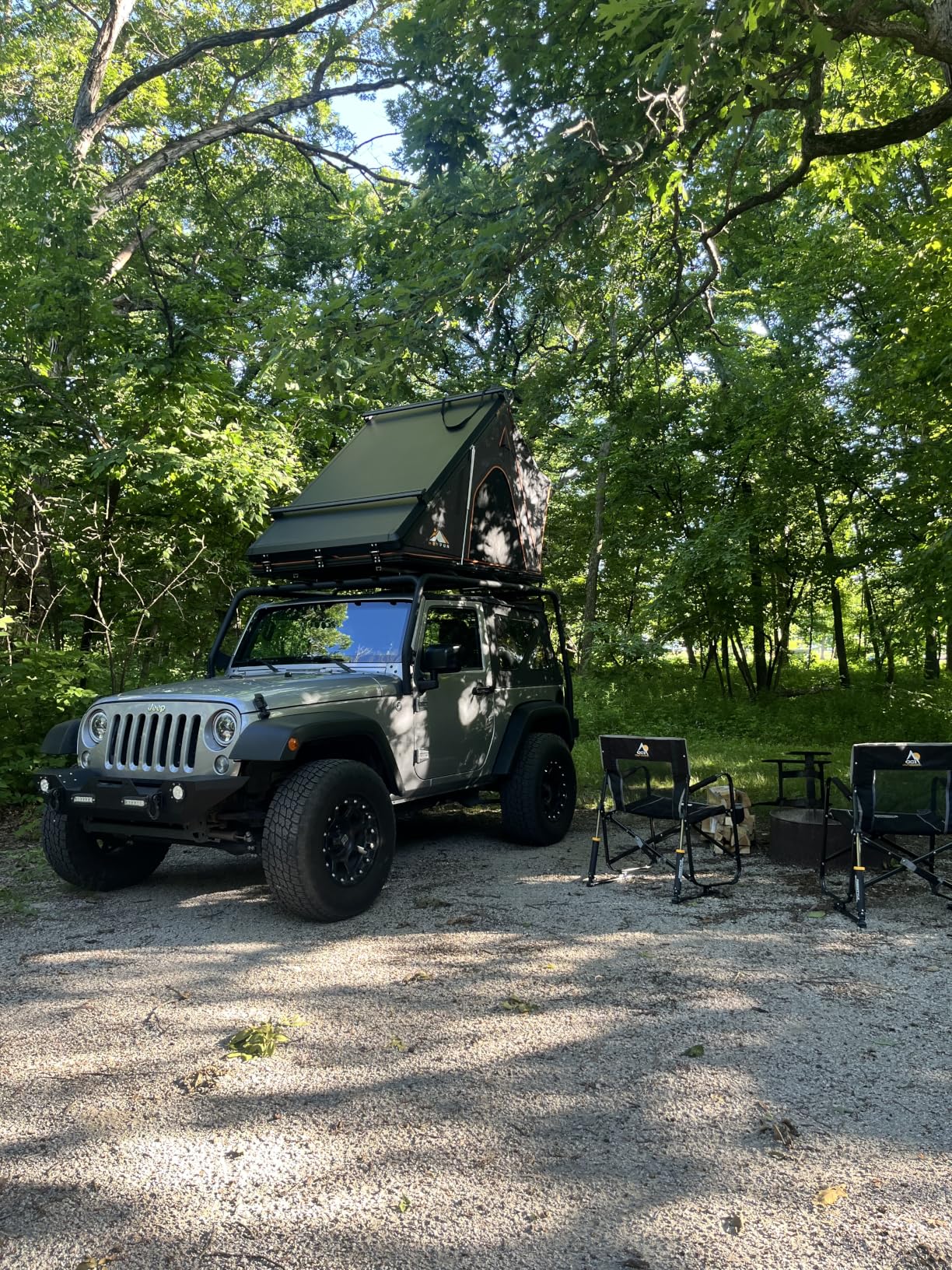 Explorer Pro Rooftop Tent Hard Shell, 2-3 Person Aluminum Roof Top Tent customer photo 1