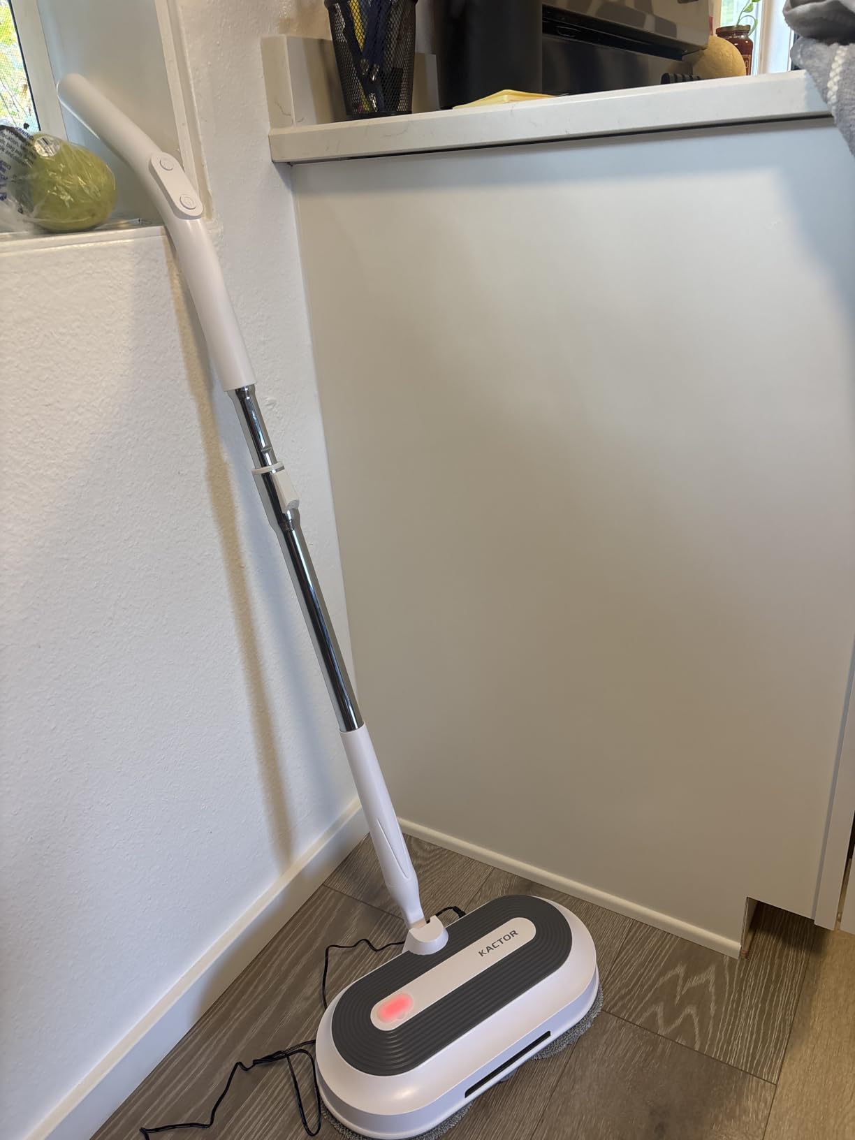 Cordless Electric Spin Mop with Spray and LED Headlight | Self-propelled dual-spin cleaning, 30-50 min runtime, 290 ml spray tank and 6 washable pads for sealed hard floors customer photo 1