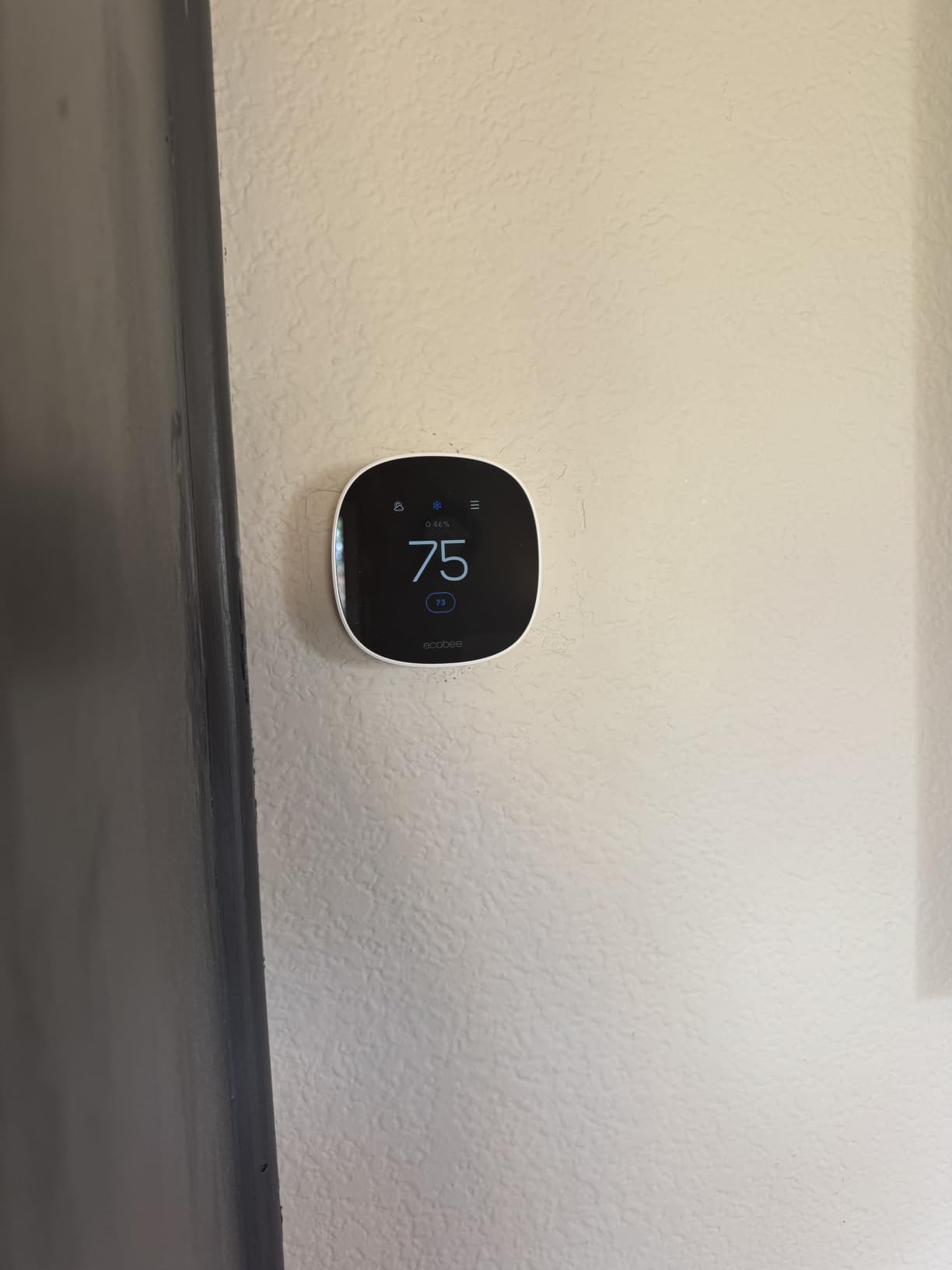 ecobee Smart Thermostat Essential - WiFi Thermostat, Energy Star Certified | Programmable Wi-Fi Thermostat - Works with Siri, Alexa, and Google Assistant. Energy saving thermostat. customer photo 1