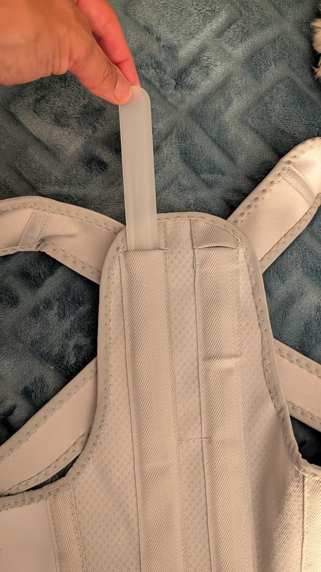 Fit Geno Posture Corrector for Women: Adjustable Lightweight Upper Back Brace for Neck Shoulder & Upper Back Pain Relief - Improve Posture Correct Hunchback Slouching Kyphosis Invisible Under Clothes customer photo 2