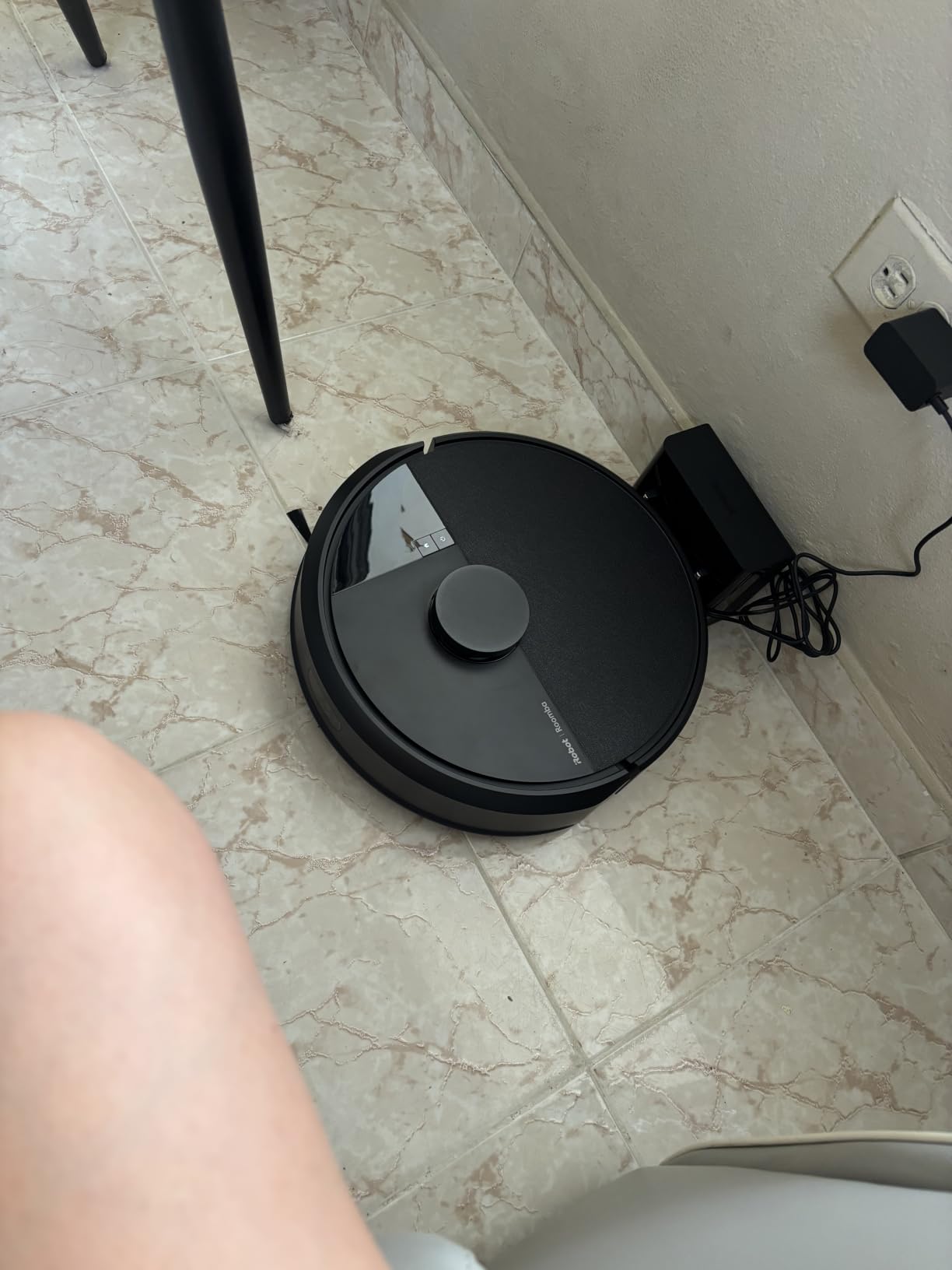 iRobot Roomba 105 Vac Robot Vacuum - Easy to use, Intense Power-Lifting Suction, LiDAR Navigation, Multi-Surface Cleaning customer photo 2