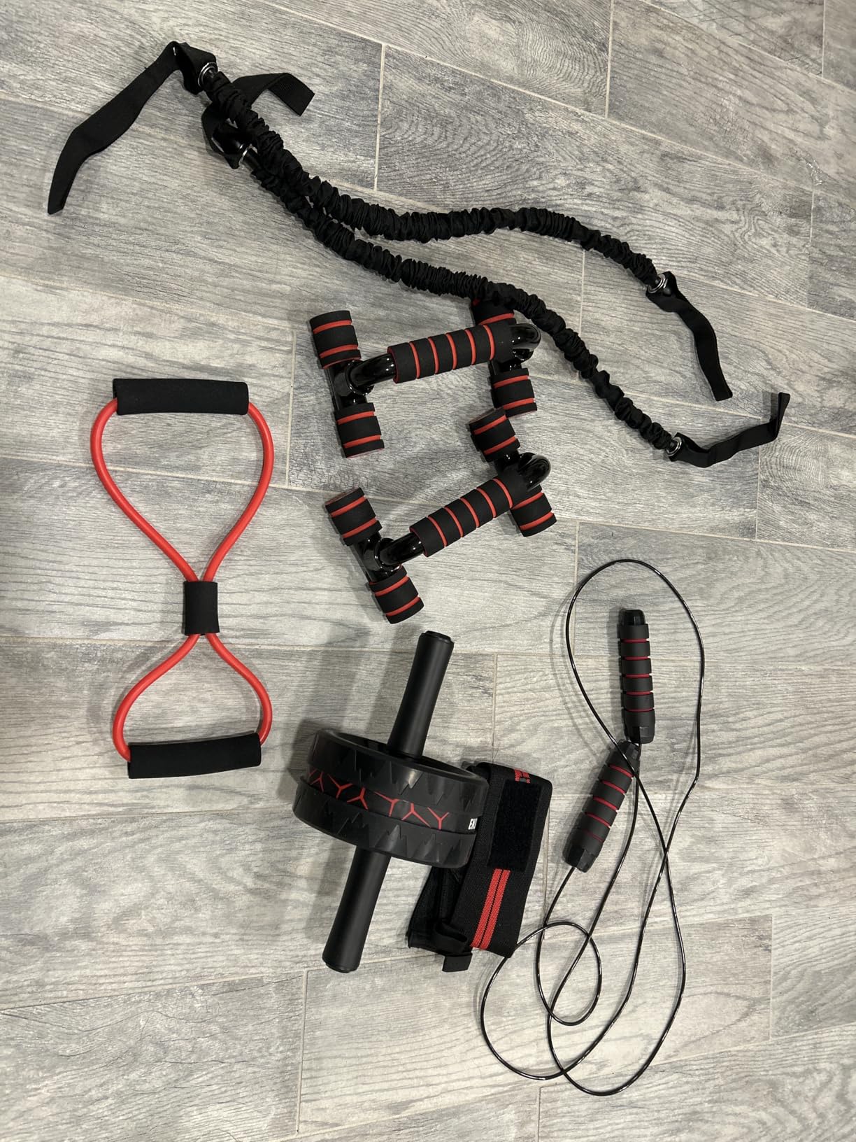 Readaeer Ab Roller Wheel, Ab Exercise Wheels Kit with Ab Roller, Resistance Bands, Knee Mat, Jump Rope, Push-Up Bar customer photo 1
