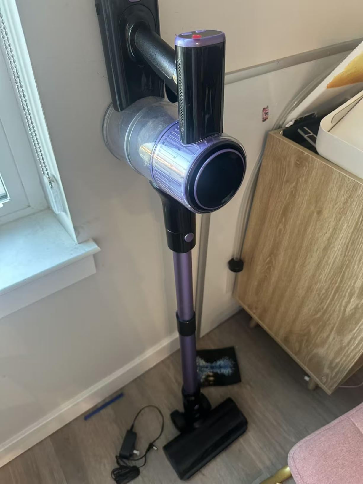 Cordless Vacuum Cleaner, 10 in 1 Stick Vacuum with Powerful Suction, Hose, Green LED Light, Anti-Tangle Brush, Lightweight Rechargeable Vacuum Cleaner for Home, Hardwood Floors,Pet Hair (Purple) customer photo 1