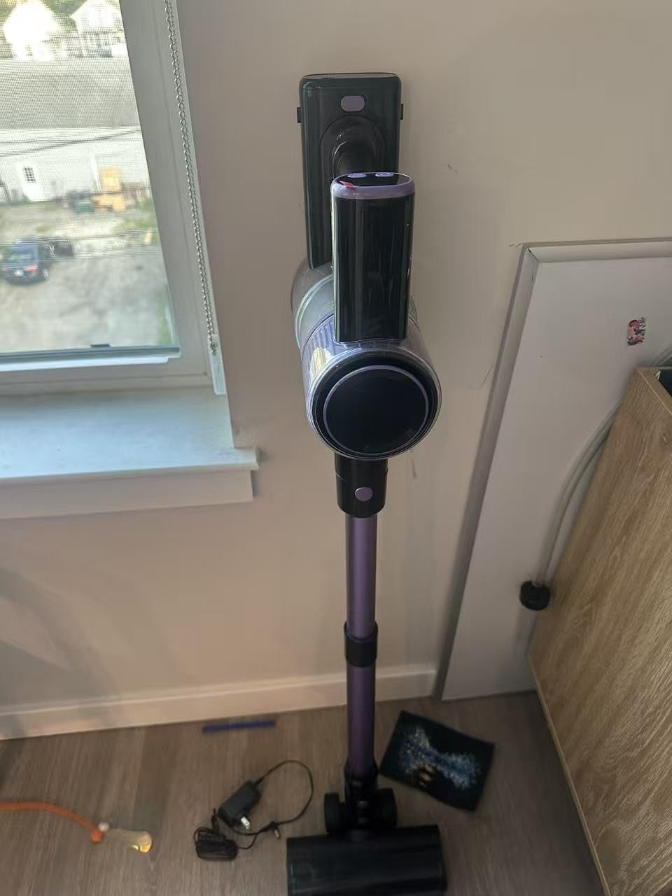 Cordless Vacuum Cleaner, 10 in 1 Stick Vacuum with Powerful Suction, Hose, Green LED Light, Anti-Tangle Brush, Lightweight Rechargeable Vacuum Cleaner for Home, Hardwood Floors,Pet Hair (Purple) customer photo 2