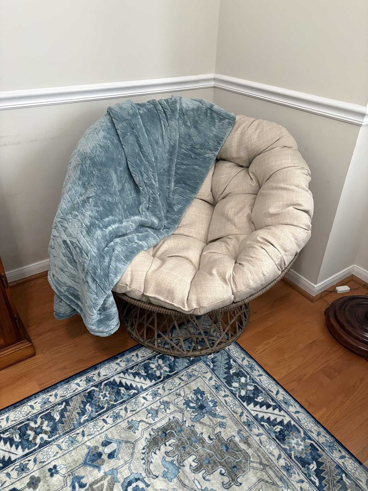 CANMOV Swivel Accent Chair with Armrest, Modern 360 Degree Swivel Barrel Chair with Curve Back and Soft Cushion, Comfy Round Sherpa Teddy Armchair Single Sofa for Living Room, Bedroom, Waiting Room, Beige customer photo 2