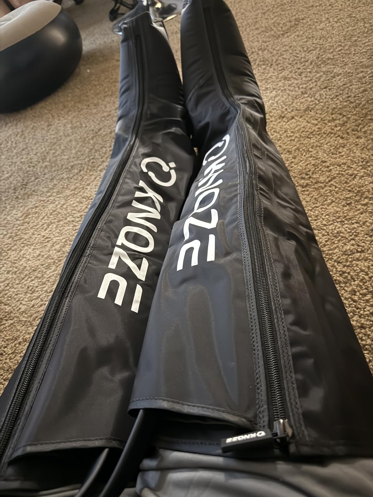 KNQZE Air Compression Recovery System, Foot and Full Leg Recovery Boots with Dynamic Pressure for Fast Therapy, Professional Device for Circulation and Pain Relief customer photo 2