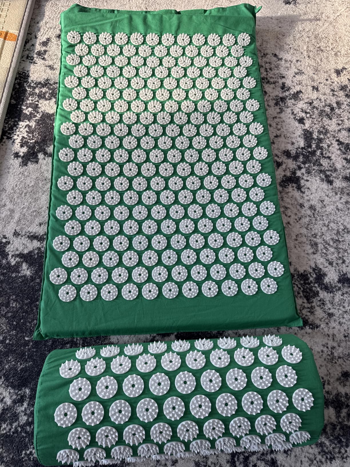 Fitvids Acupressure Mat and Pillow Set for Back/Neck Pain, Acupuncture Products to Relieve Muscle Fatigue, Improve Insomnia for Sedentary People, Acupuncture Eases Stress, Massage Mat, Pink customer photo 2
