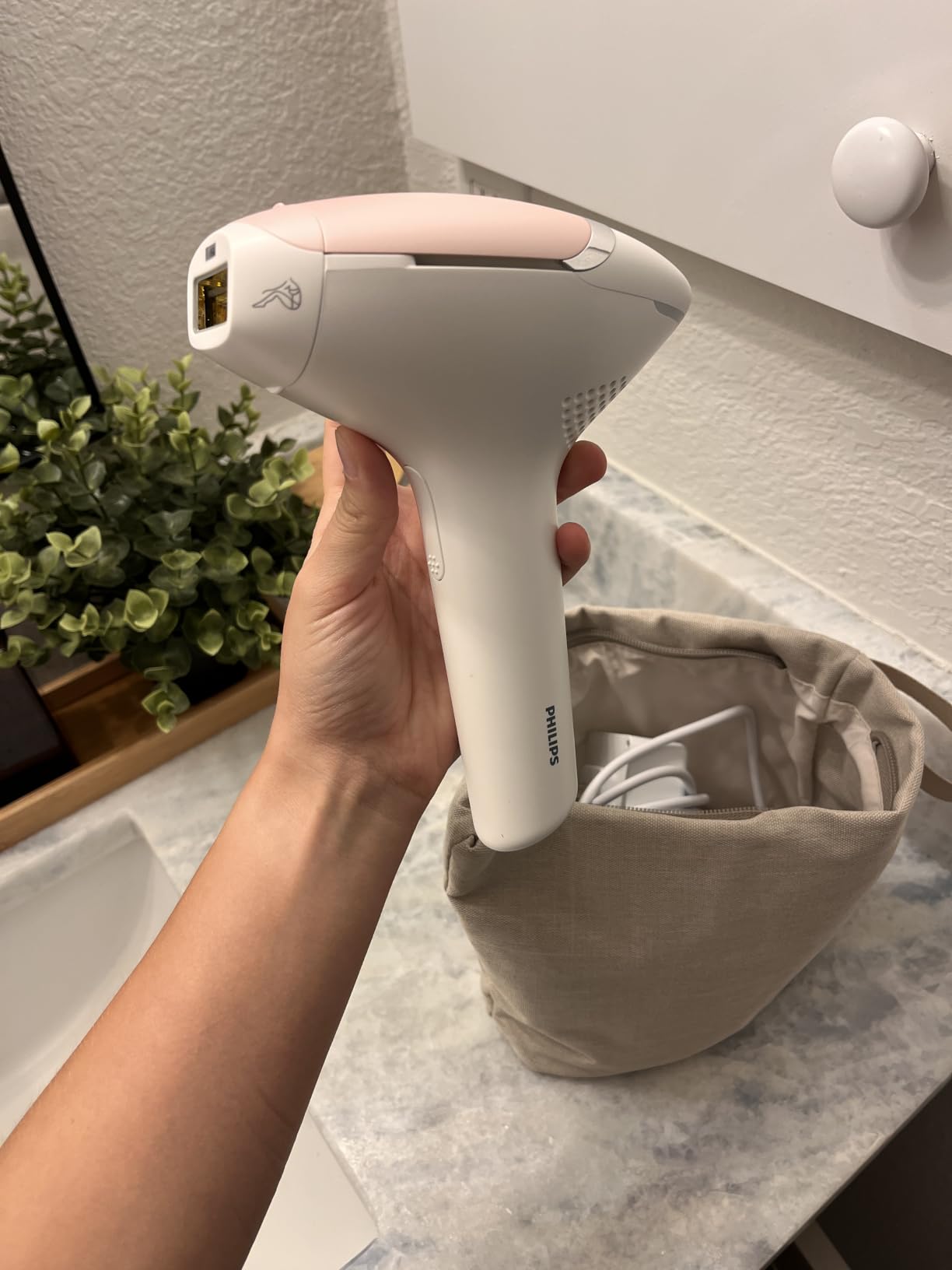 Philips Lumea IPL Salon-like Laser Hair Removal, Permanent Hair Reduction Device At Home for Body & Facial Hair Removal for Women with Unique UV Filter for Face - 5 Settings, Skin Sensors, BRI932/03 customer photo 2