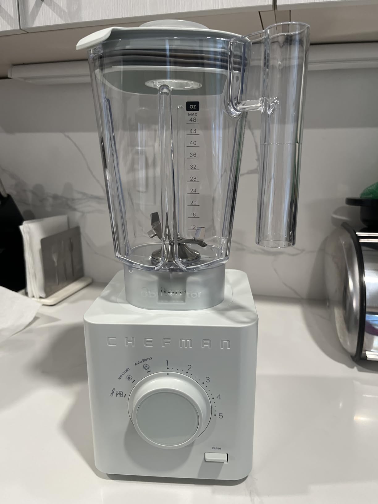 Chefman Obliterator 48 oz Countertop Blender for Smoothies, 1380W customer photo 2