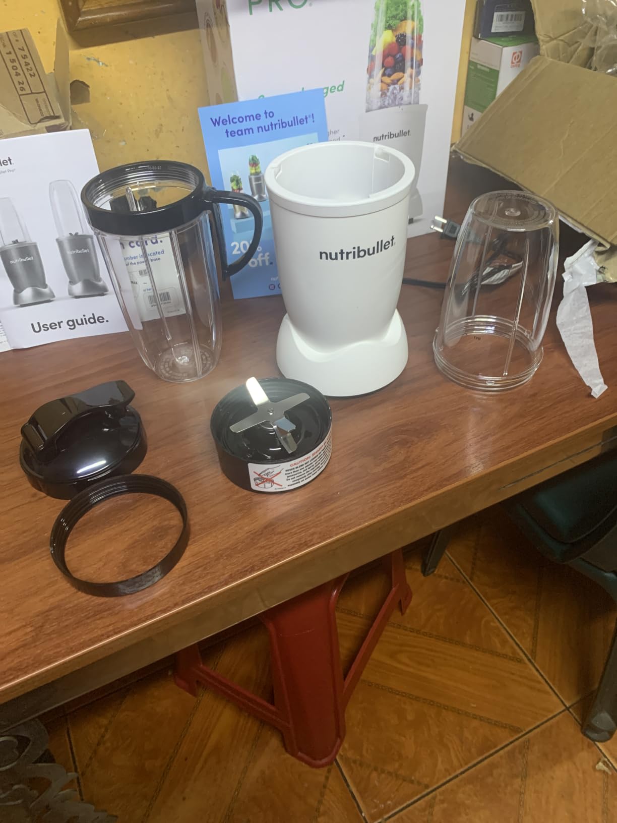 NutriBullet Pro Personal Blender, 900 Watt, 32 & 24 oz Cups, Matte White customer photo 1