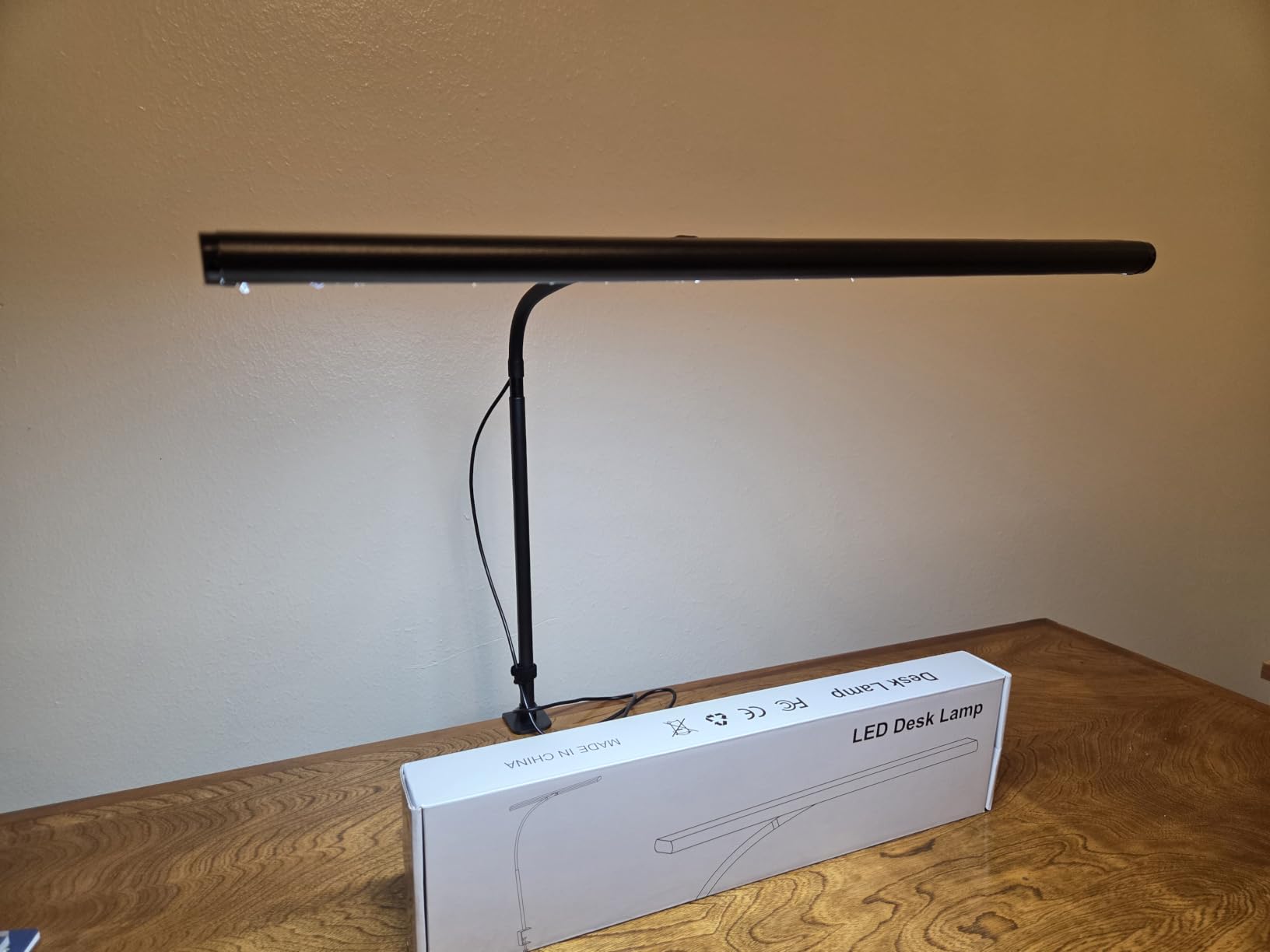 Desk Lamp with USB-C Charging Port and Organizer Base, LED Desk Light with Pen Holder, Phone Stand, 25 Lighting Modes, Flexible Gooseneck Touch Lamp customer photo 1
