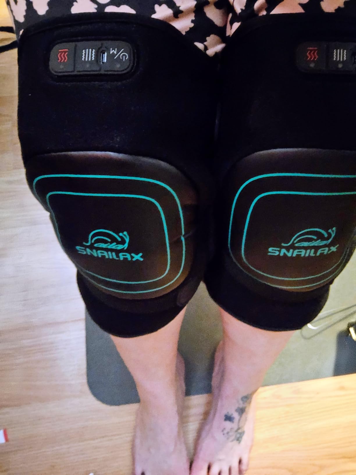Snailax Cordless Knee Massager with Heat, Red Light & Vibration Knee Wrap | 3 Massage Modes, 3-Level Temperature Control, LED Touch Screen, 3-Hour Charging, Ergonomic Wrap Design customer photo 1