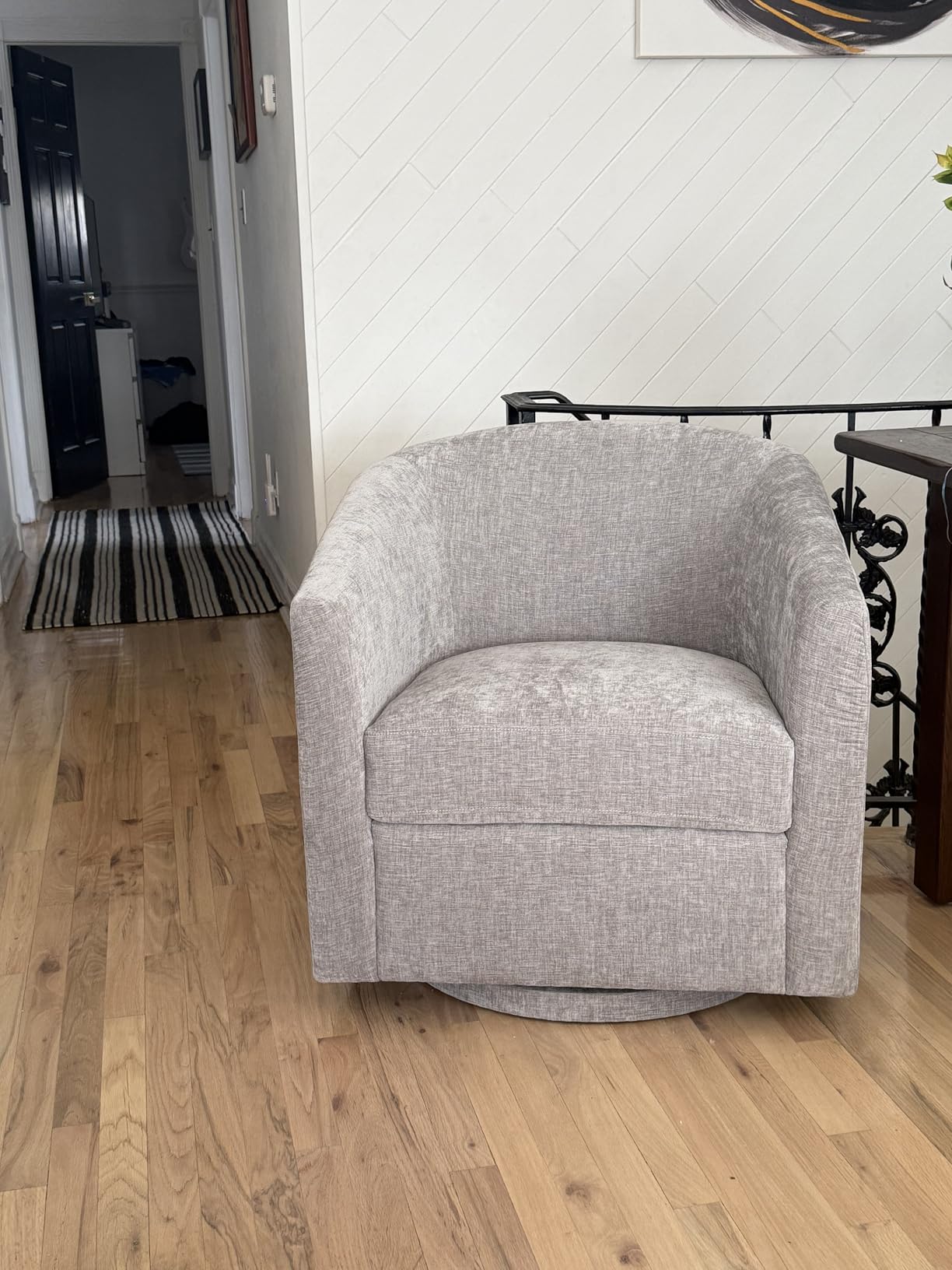 Zihanhome Chenille Swivel Accent Chair, Living Room Chairs, No Assembly Upholstered Armchair, 360 Degree Rotating Barrel Chair for Bedroom, Apartment & Reading Nook, Light Grey customer photo 1