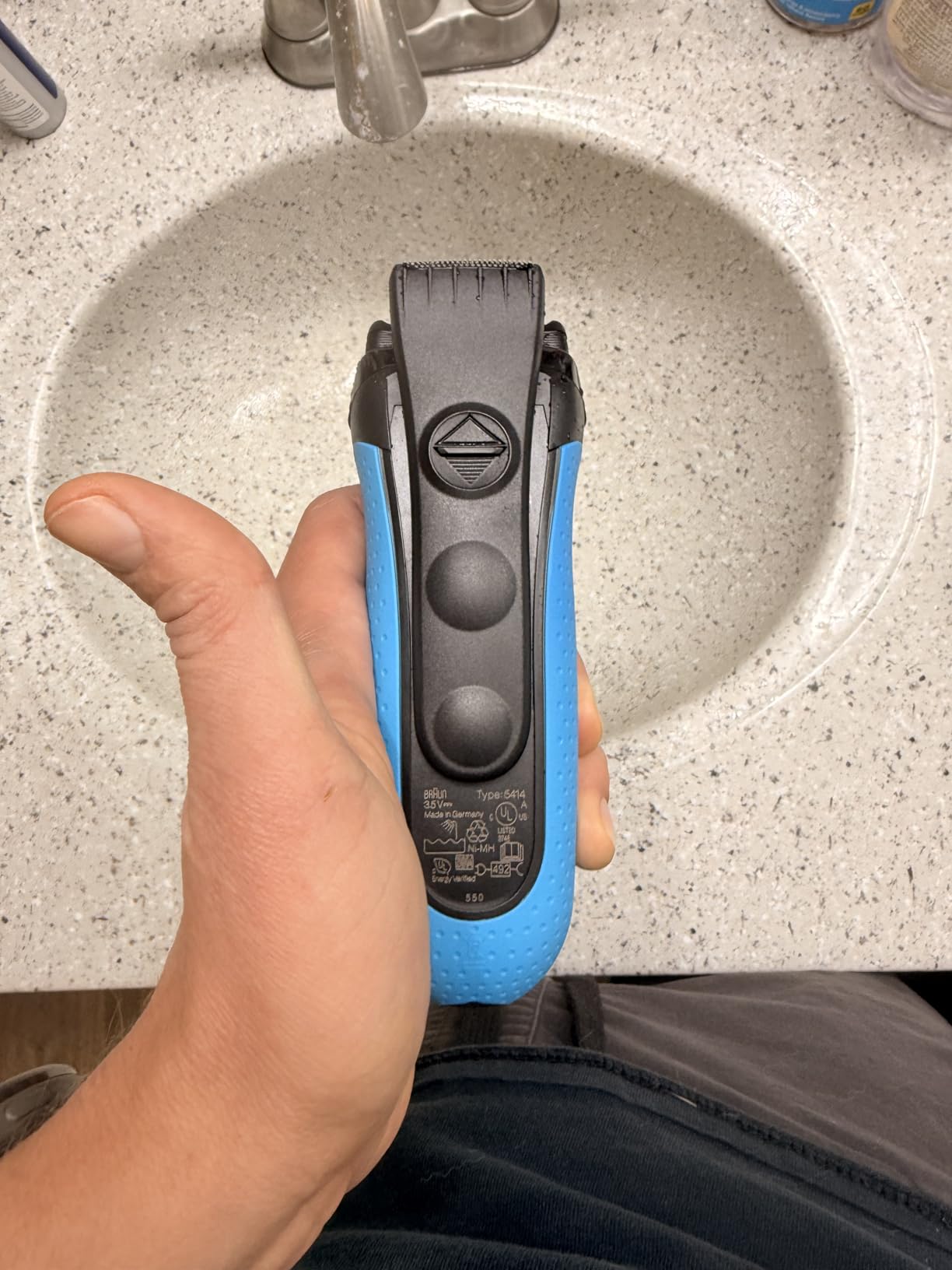 Braun Series 3 3010s Wet & Dry Electric Shaver for Men / Rechargeable Electric Razor, Blue customer photo 1