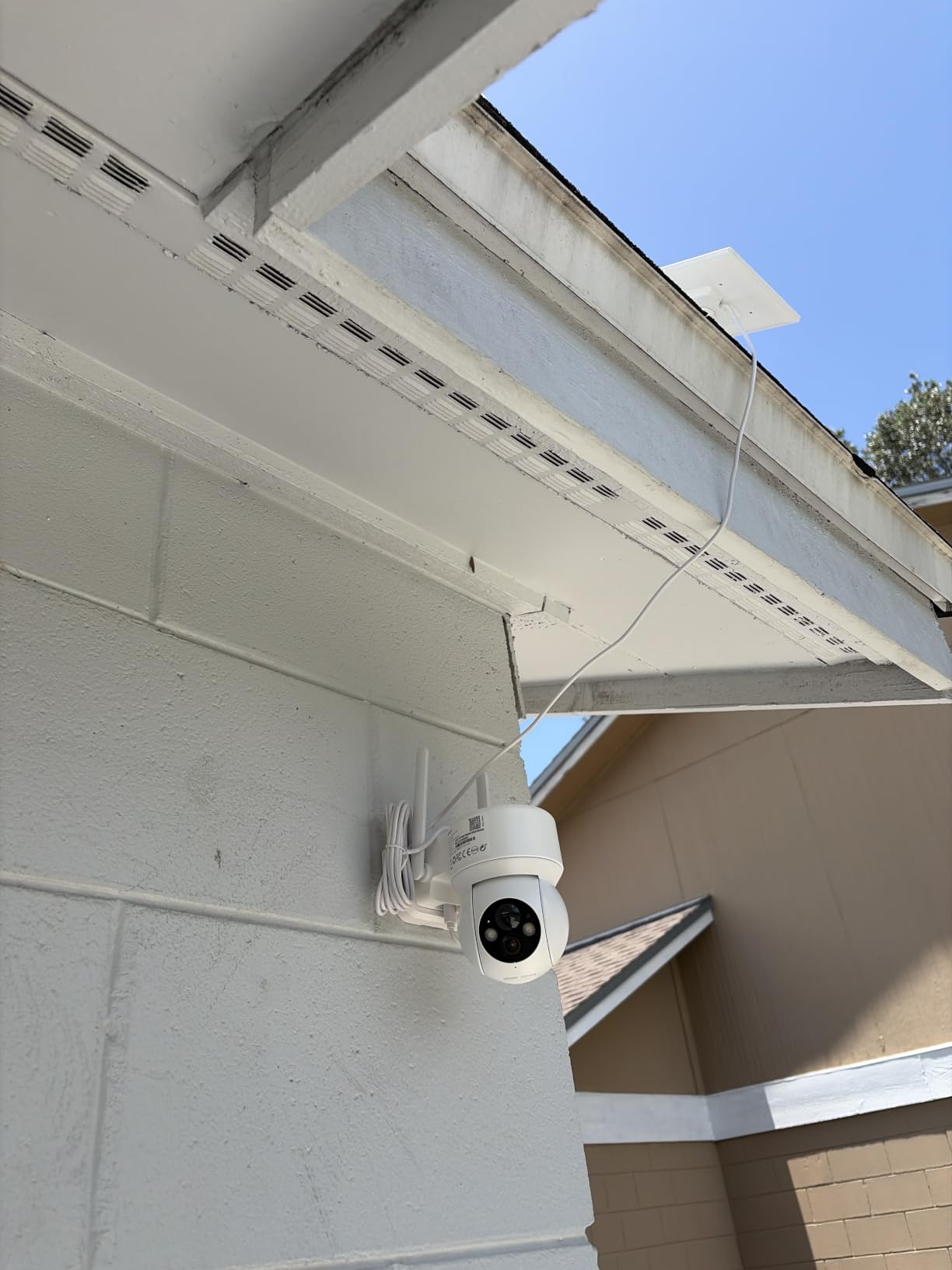 GNCC Solar Security Cameras Wireless Outdoor 2.4G WiFi, SD/Cloud Storage | Solar & Battery 360° Security Cameras, Color Night Vision, PIR Motion Detection, Spotlight & Siren Alarm, IP65 Waterproof customer photo 2