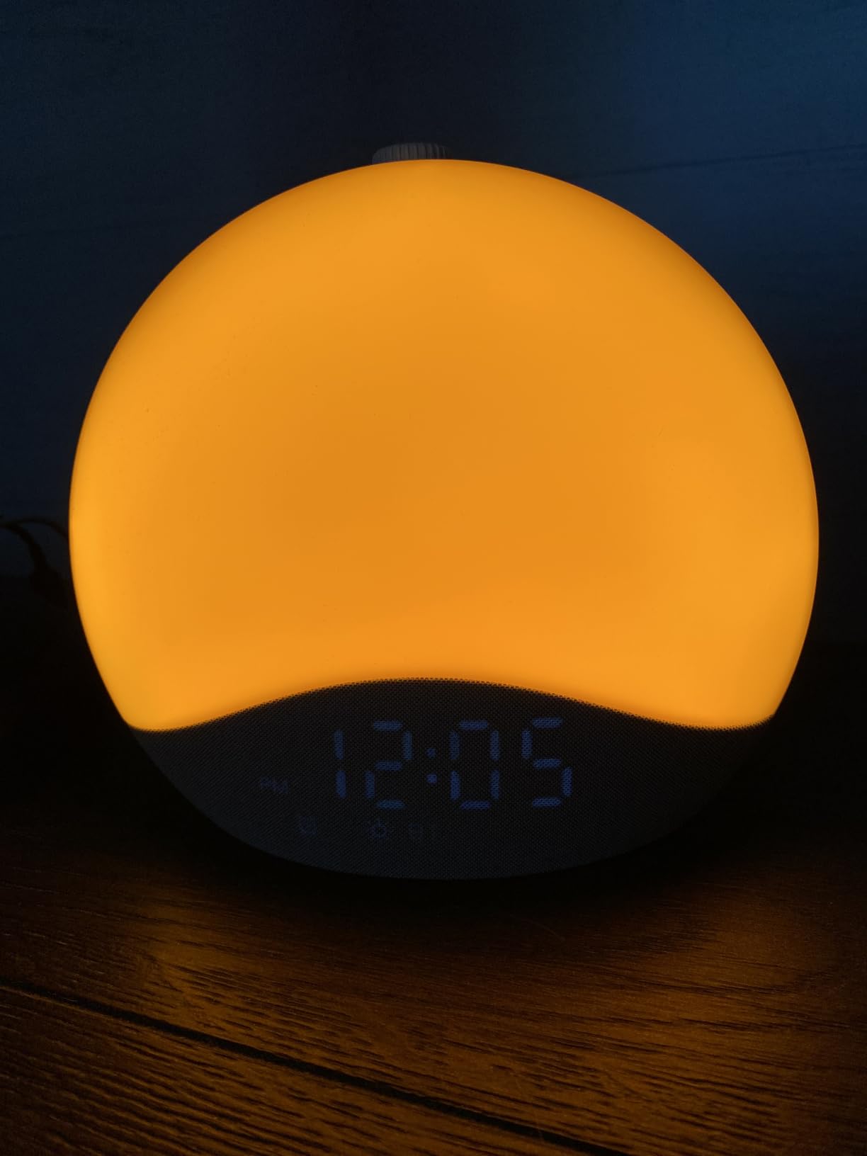 ecozy Sunrise Alarm Clock for Bedroom, White Noise Sound Machine, 26 Soothing Sounds, 17 Night Lights, Bluetooth Speaker, Music-Sync Lights, Wake Up Sunlight for Heavy Sleepers, Adults, Kids - Natural customer photo 2
