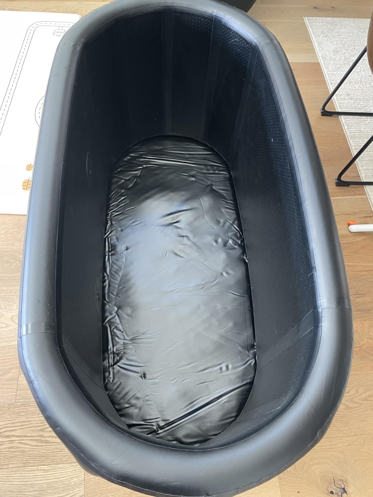 XXL Ice Bath Tub for Athletes, Portable Bathtub, Inflatable Cold Plunge Tub with Cover & Pump, 193-Gallon Long-Lasting Insulation customer photo 1