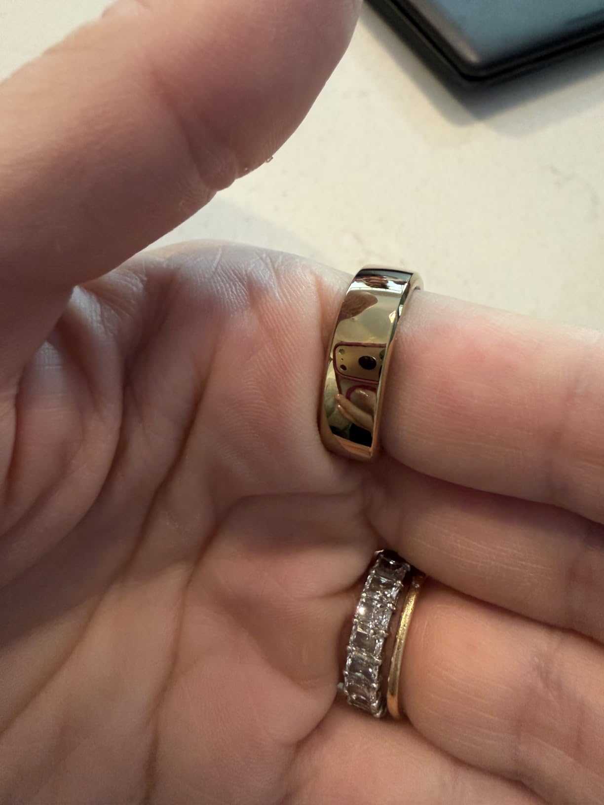 RingConn Gen 3, World's First Smart Ring with Vascular Trends, No App Subscription, Vibration Alerts, Sleep, Fitness & Heart Rate, 14-Day Battery Life, Size Before You Buy (Size 9, Royal Gold) customer photo 2