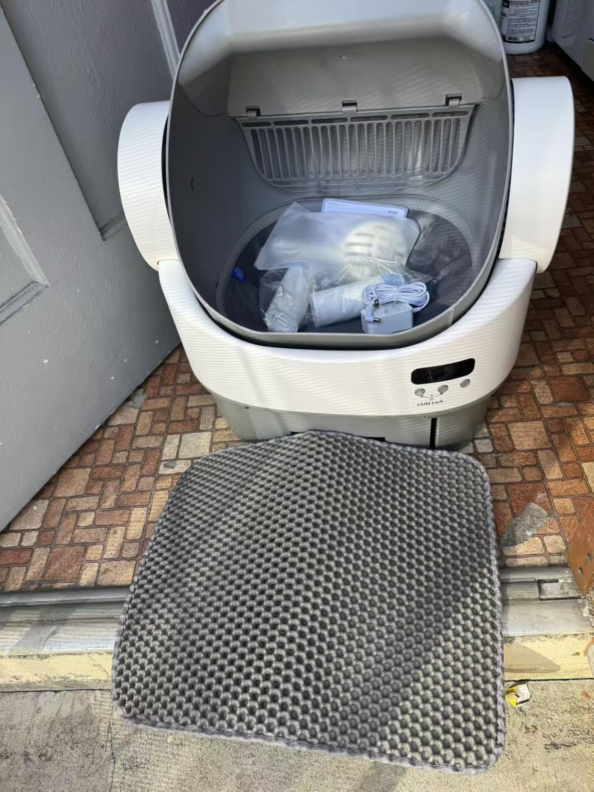 WARCAT Self-Cleaning Cat Litter Box, Open-Top Automatic Litter Box with Child Lock, 10L Large Capacity Waste Drawer, No APP Required, Includes Garbage Bags & Cleaning Mat (Gray) customer photo 1