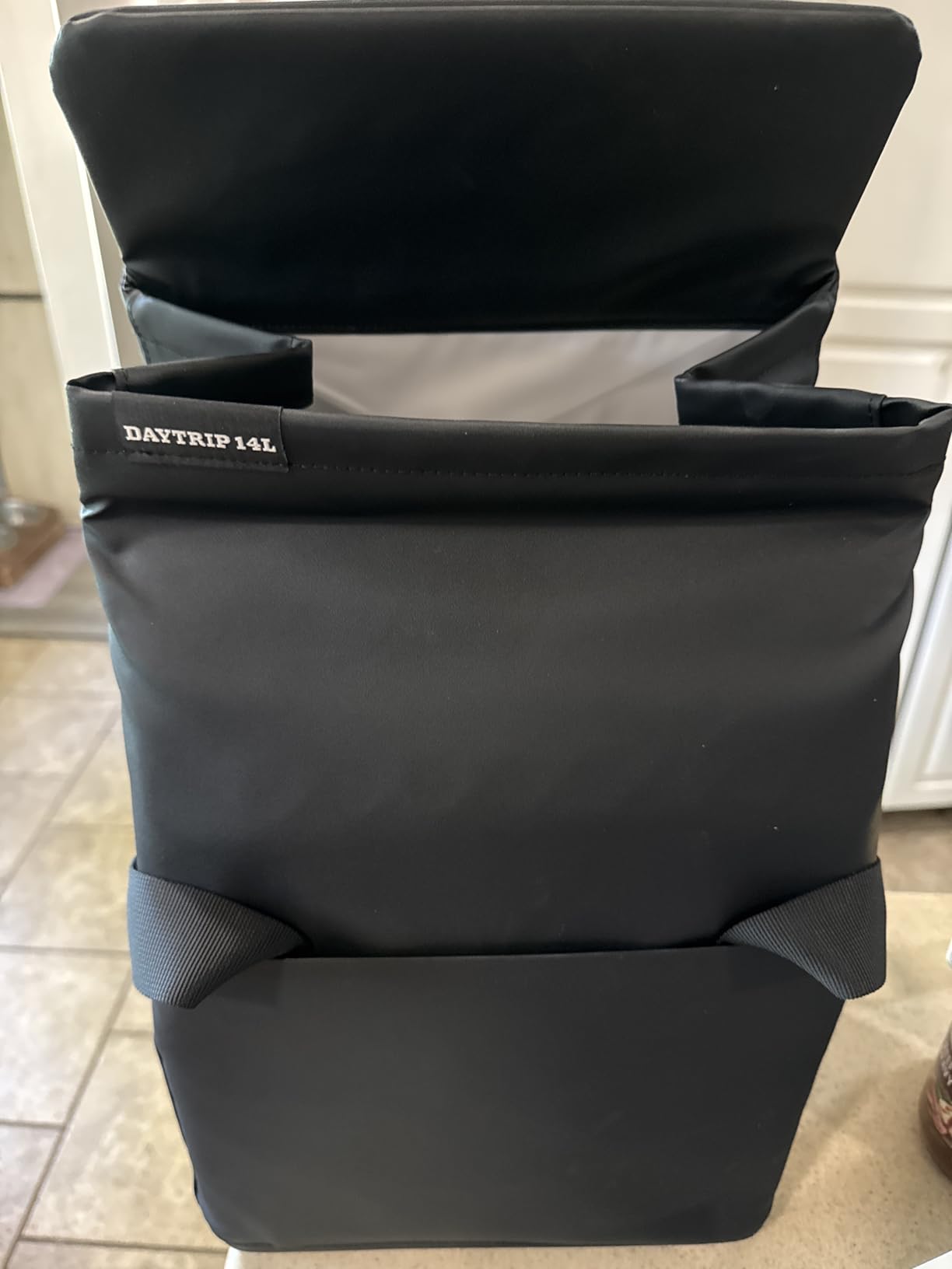 YETI Daytrip 14L Insulated Soft Cooler Tote Bag customer photo 2