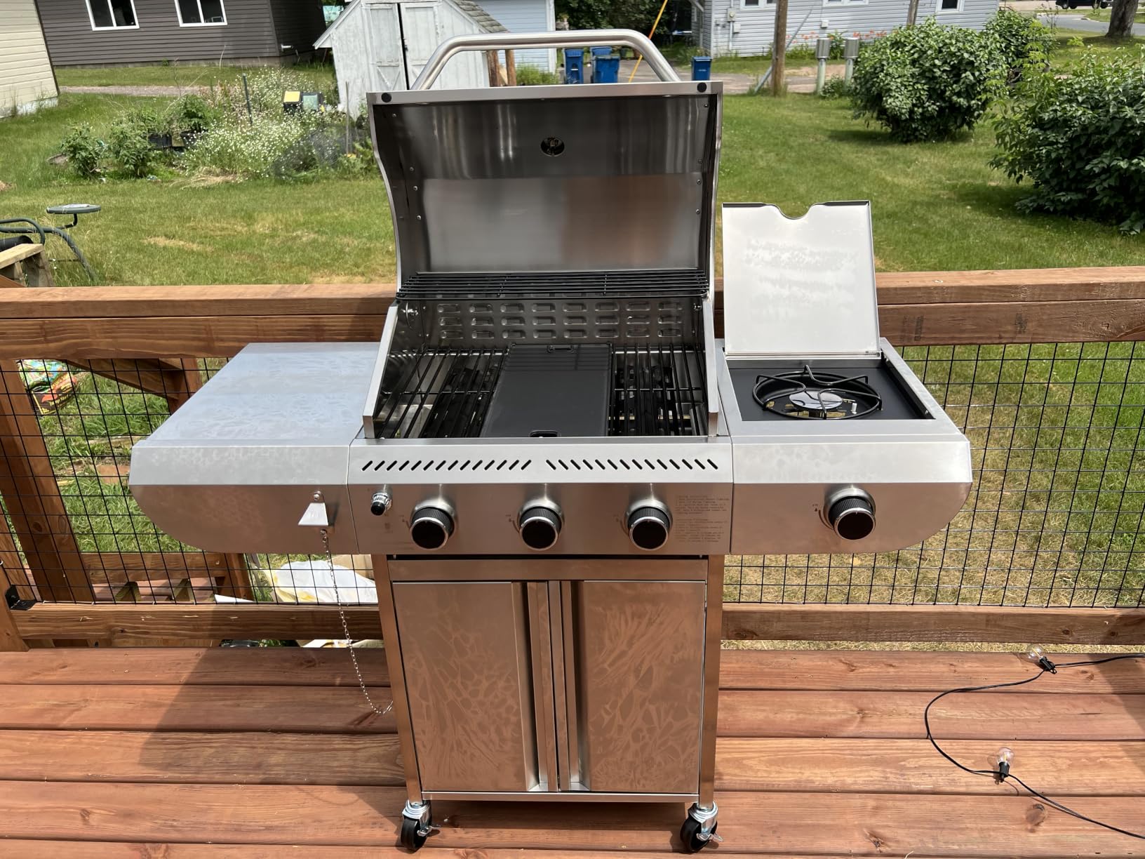 Electactic 3-Burner Propane Gas Grill with Side Burner, 34,000 BTU, Stainless Steel Barbecue Grill with Cast Iron Grates, Built-In Thermometer, Portable BBQ Grill for Outdoor Cooking, Patio,Camping customer photo 1