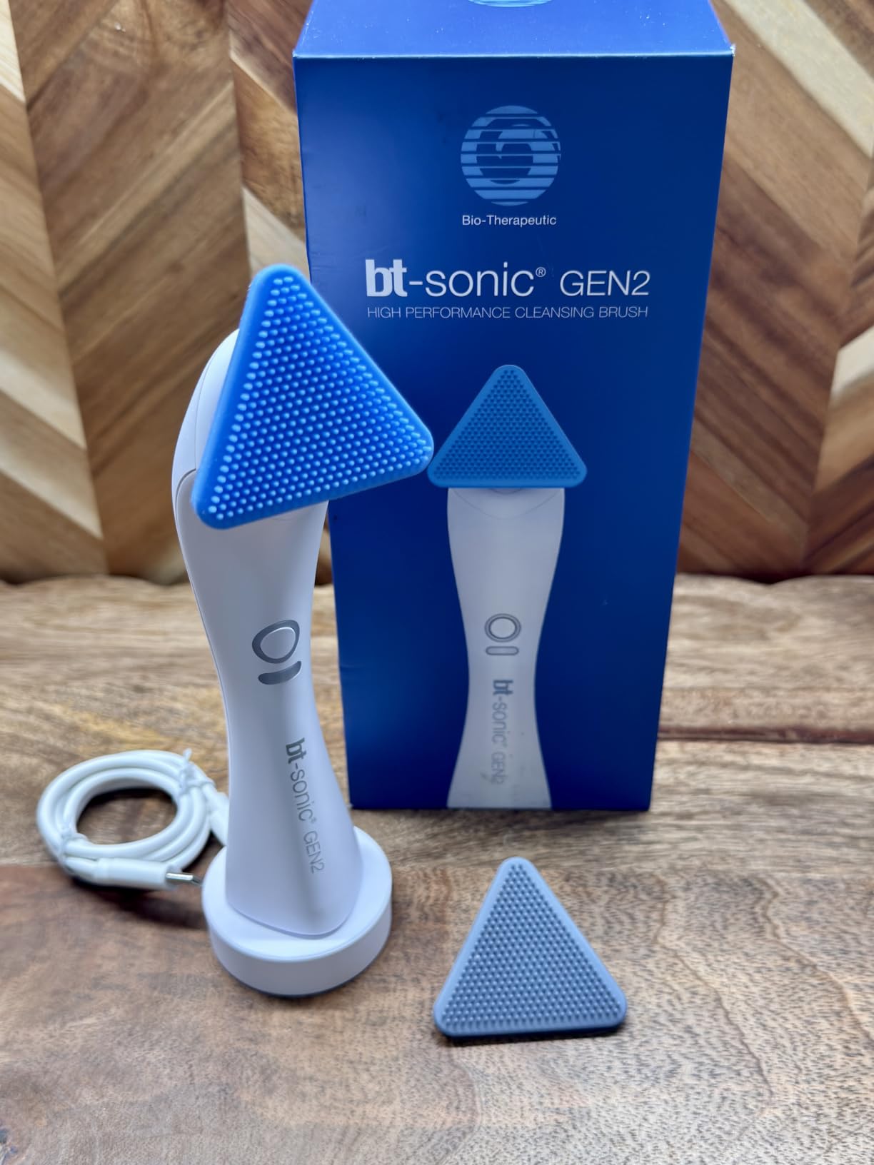 bt-Sonic GEN2 Facial Cleansing Brush - Deep Cleanse & Exfoliate, Boosts Absorption, Silicone Scrubber, Water Resistant customer photo 1