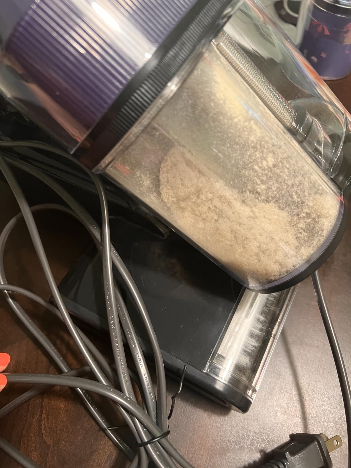 Mattress Vacuum Cleaner with 275nm UV-C Light & 149℉ Heat, 16Kpa Powerful Suction Bed Vacuum for Pet Hair & Dander, Smart Dust Sensor, Anion & Aromatherapy, Corded for Bed, Sofa, Couch, Purple customer photo 2