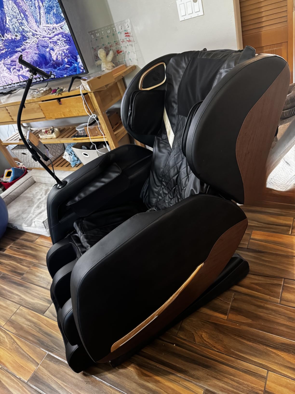 Massage Chair Full Body, 14 Fixed Rollers, Zero Gravity Recliner | Wood Grain Leather, Foot Massage, 5 Auto Modes, 8 Airbags, Heating, Bluetooth, Screen Controller for Bedroom, Midnight Black customer photo 1
