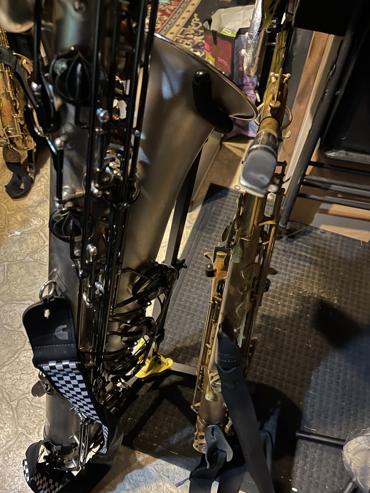 Hercules DS536B Baritone and Alto/Tenor Sax Stand customer photo 1