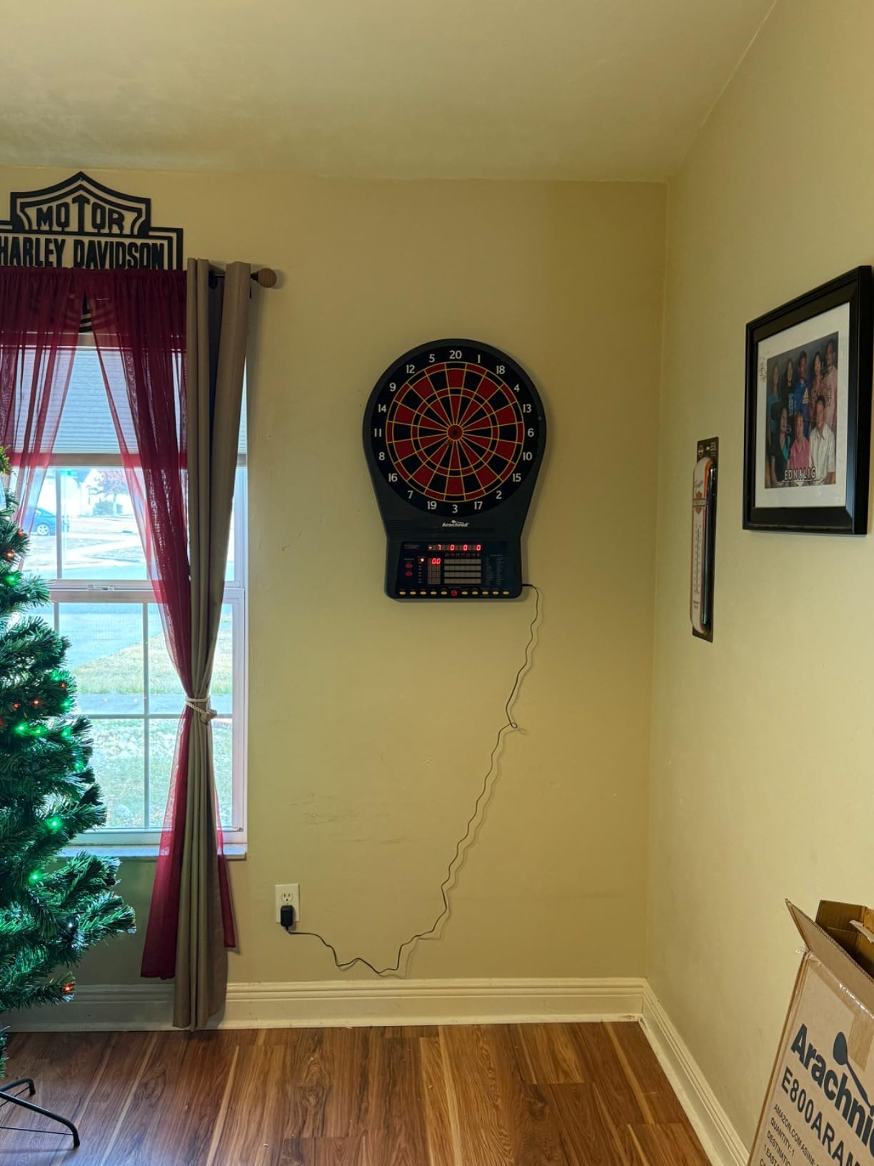 Arachnid Cricket Pro Tournament-Quality Electronic Dartboard up to 40 Games and 315 Variations (Including Popular Cricket Modes) customer photo 2