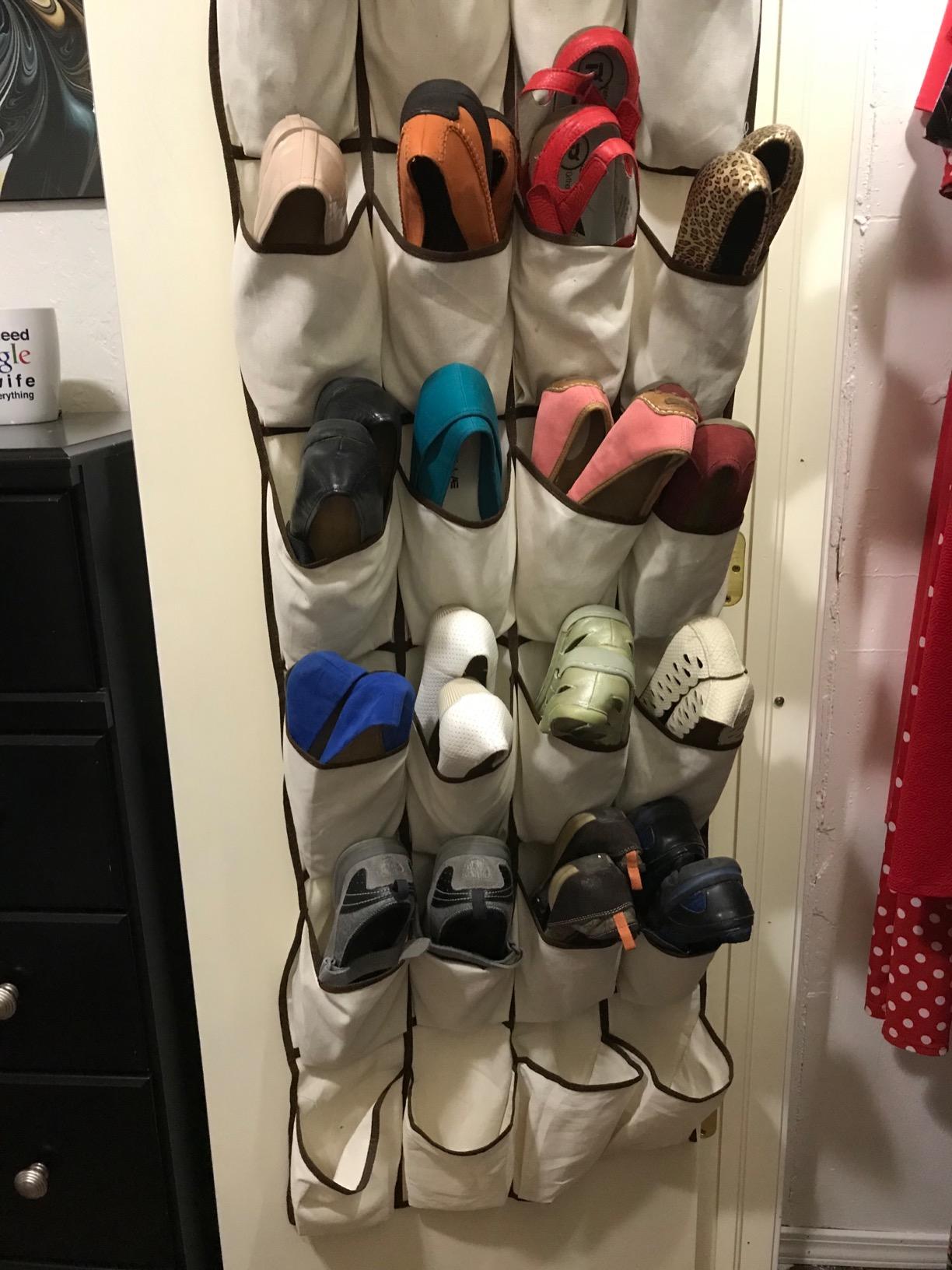 Rubbermaid Configurations Deluxe Custom Closet Kit 3-6 Ft. Adjustable Metal Wire Shelving White Finish Expandable Organization System Hardware Included for Home Closet/Pantry/Laundry/Mudroom customer photo 1