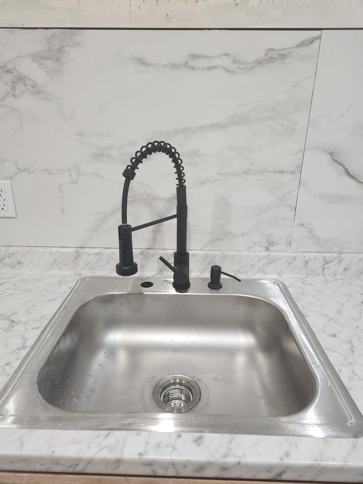 Elkay D117193 Dayton Single Bowl Drop-in Stainless Steel Bar Sink customer photo 1