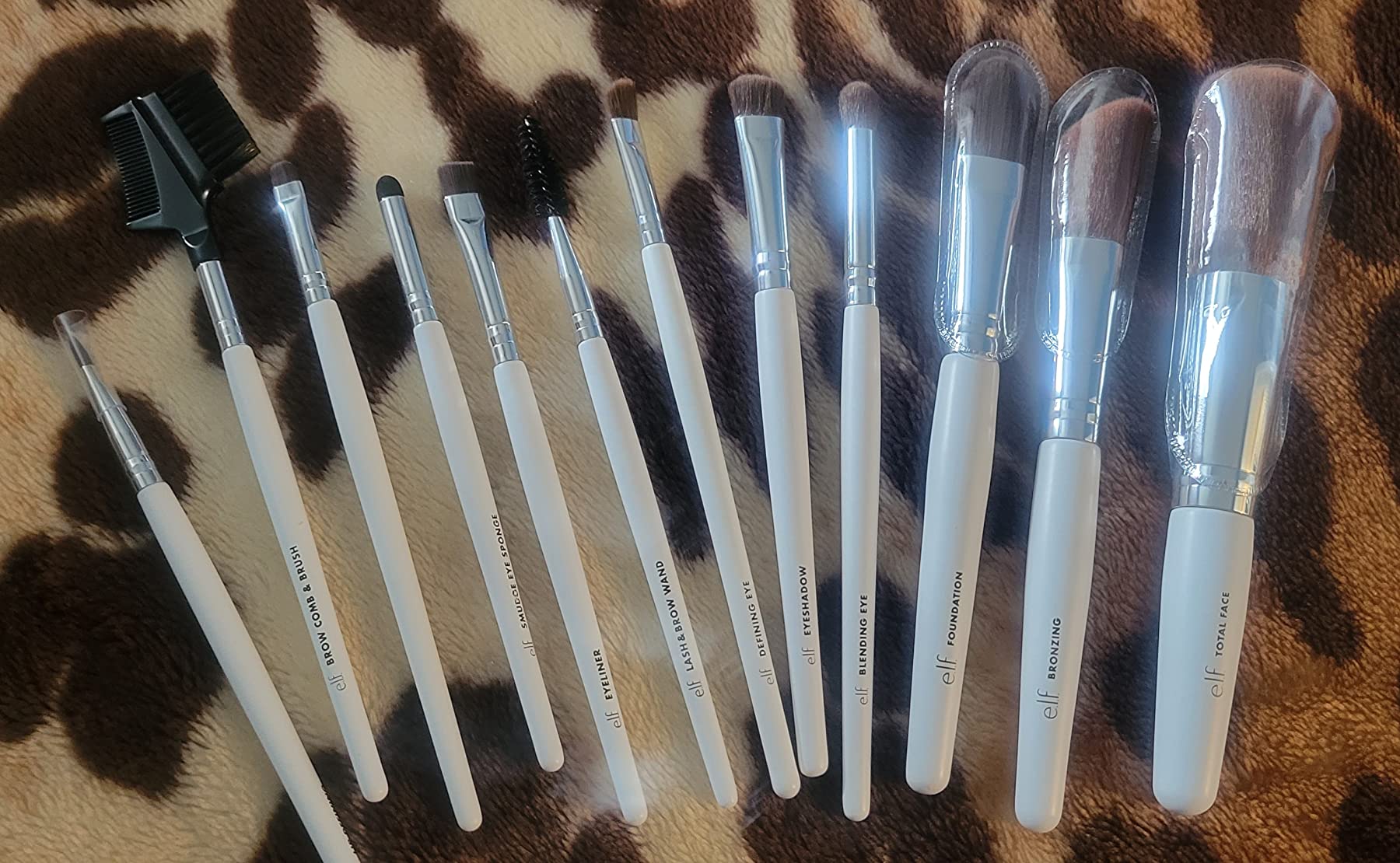 e.l.f. Professional Set of 12 Makeup Brushes, Pro-Worthy Makeup Brushes For A Flawless Full-Face Application, Vegan & Cruelty-Free customer photo 1