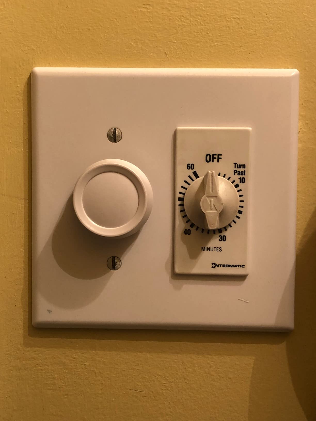 GE Single Pole Rotating Dimmer Switch, Rotate On/Off, Use with Dimmable LED, CFL, and Incandescent Bulbs, Includes Two Knob Colors, UL Listed, White/Light Almond, 18021 customer photo 2