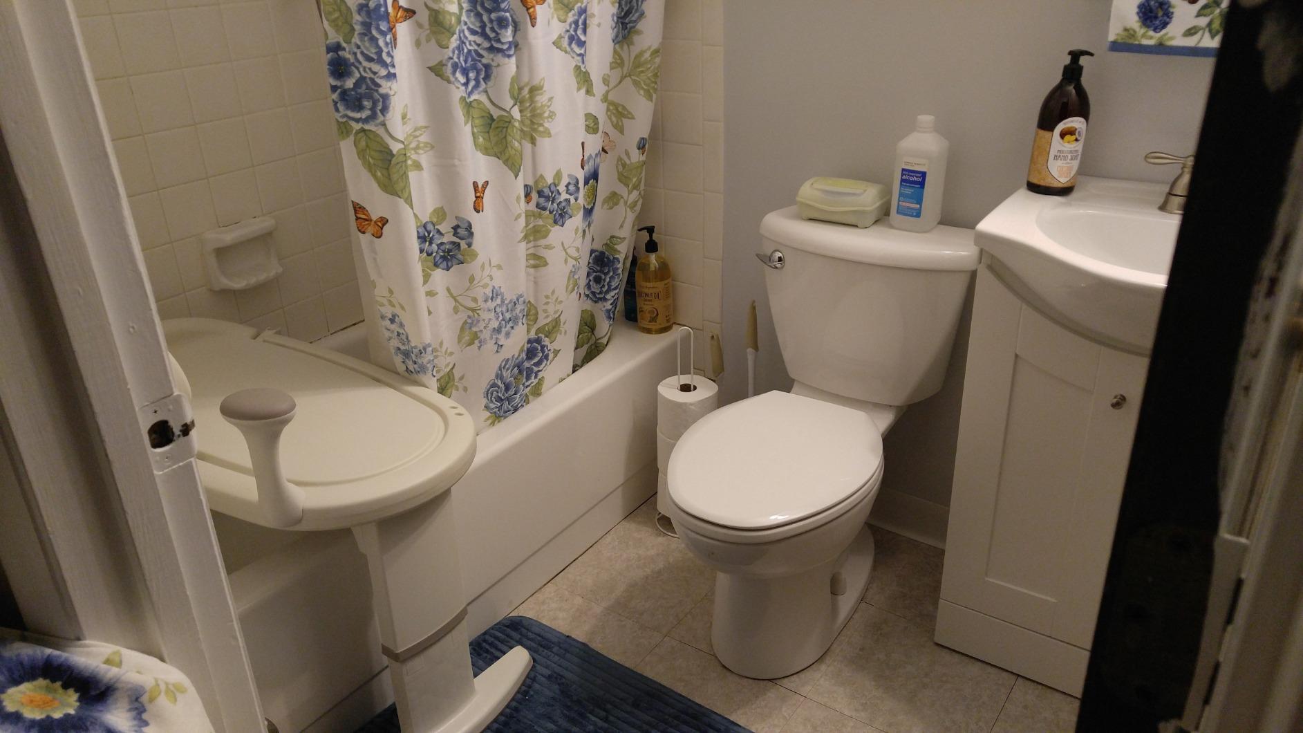 Moen Home Care Bath Safety Tub Transfer Bench, Shower Chair for Elderly and Disabled with Adjustable Height, Handicap Accessories for Daily Living, DN7105 customer photo 2