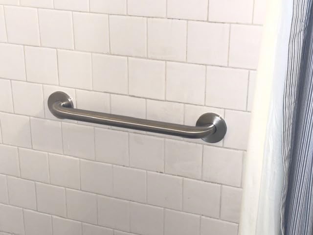 Moen Home Care Bathroom Safety 32 Inch Stainless Steel Handicap Grab Bar for Bathtub and Shower, Elderly Assistance Product with Concealed Screws, 8732 customer photo 1