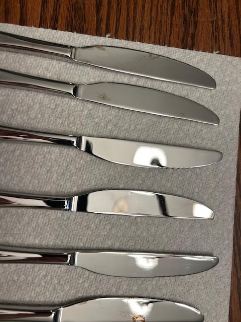 Oneida Silverware Set For 12, Moda 65-Piece Fine Flatware Set with Serving Utensils, Service For 12, 18/10 Stainless Steel, Dishwasher Safe For home, Knives Spoons and Forks Set (Silver, 65 pieces) customer photo 2