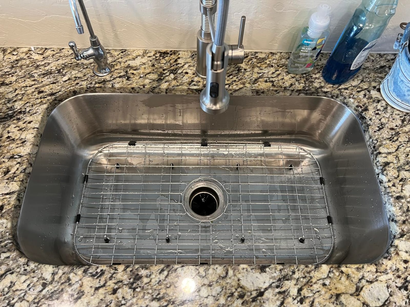 Kraus 31 1/2 Inch Stainless Steel Kitchen Sink, Durable 18 Gauge Single Bowl Kitchen Sinks Undermount, KBU14 customer photo 2
