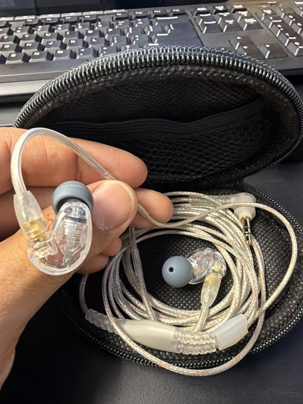 Shure SE215 PRO Sound Isolating Wired Earbuds - Clear | Professional in-ear monitors with deep bass, single dynamic driver, secure fit, detachable cable and carrying case customer photo 2