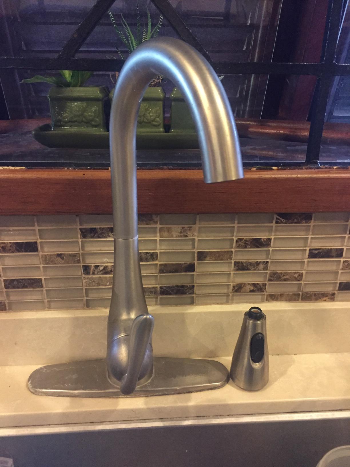 Moen Arbor Spot Resist Stainless One-Handle Pulldown Kitchen Faucet with Sprayer and a Reflex Docking System, Kitchen Sink Faucet Featuring Power Boost for a Faster Clean, 7594SRS customer photo 1
