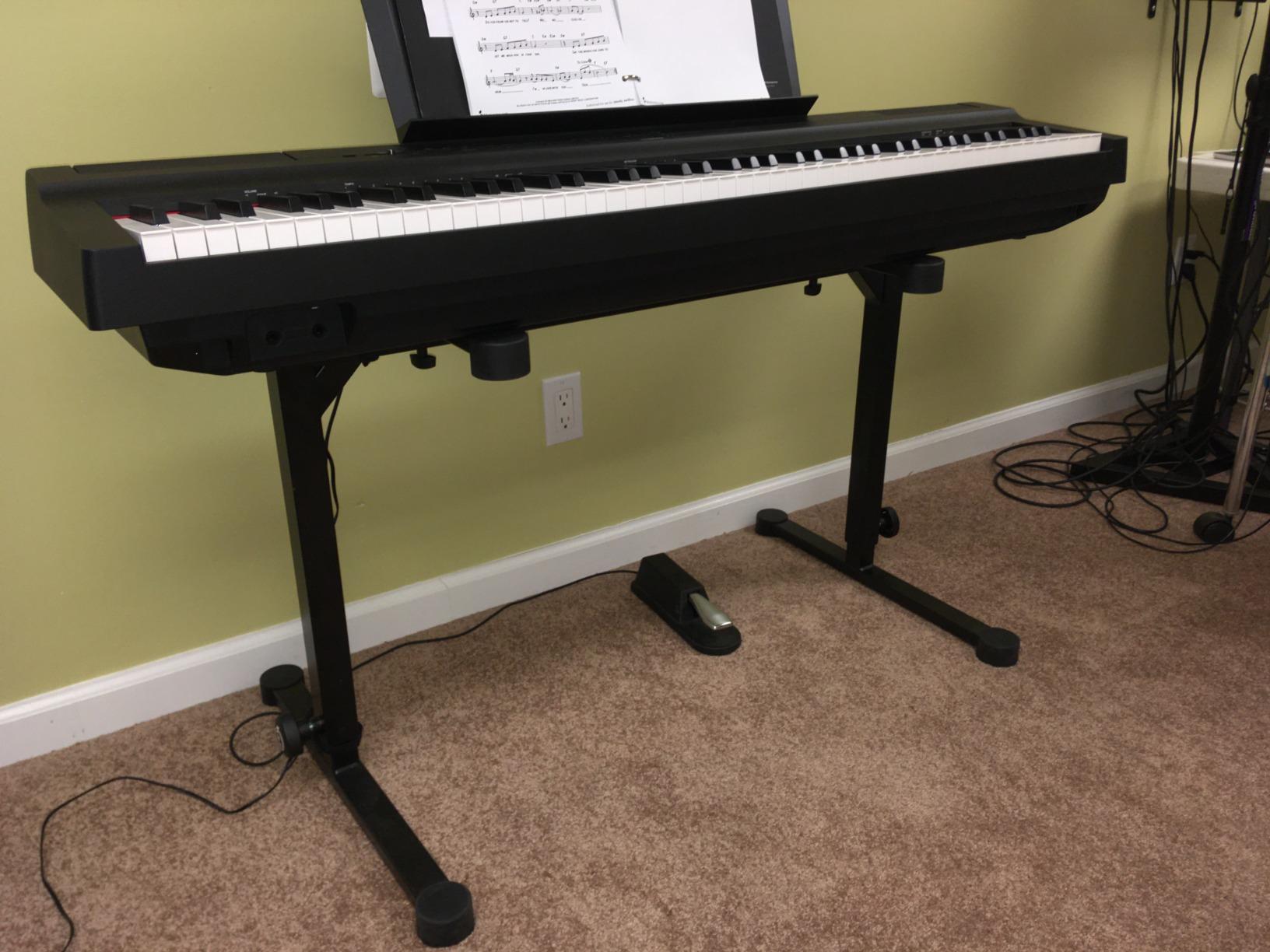 K&M Konig & Meyer 18810.015.55 Table Style Keyboard Stand Omega - Sturdy Height Adjustable Frame - Folds Flat Portable - Fits Piano and Electric Keyboards - For Adult and Youth Musicians - Black customer photo 1