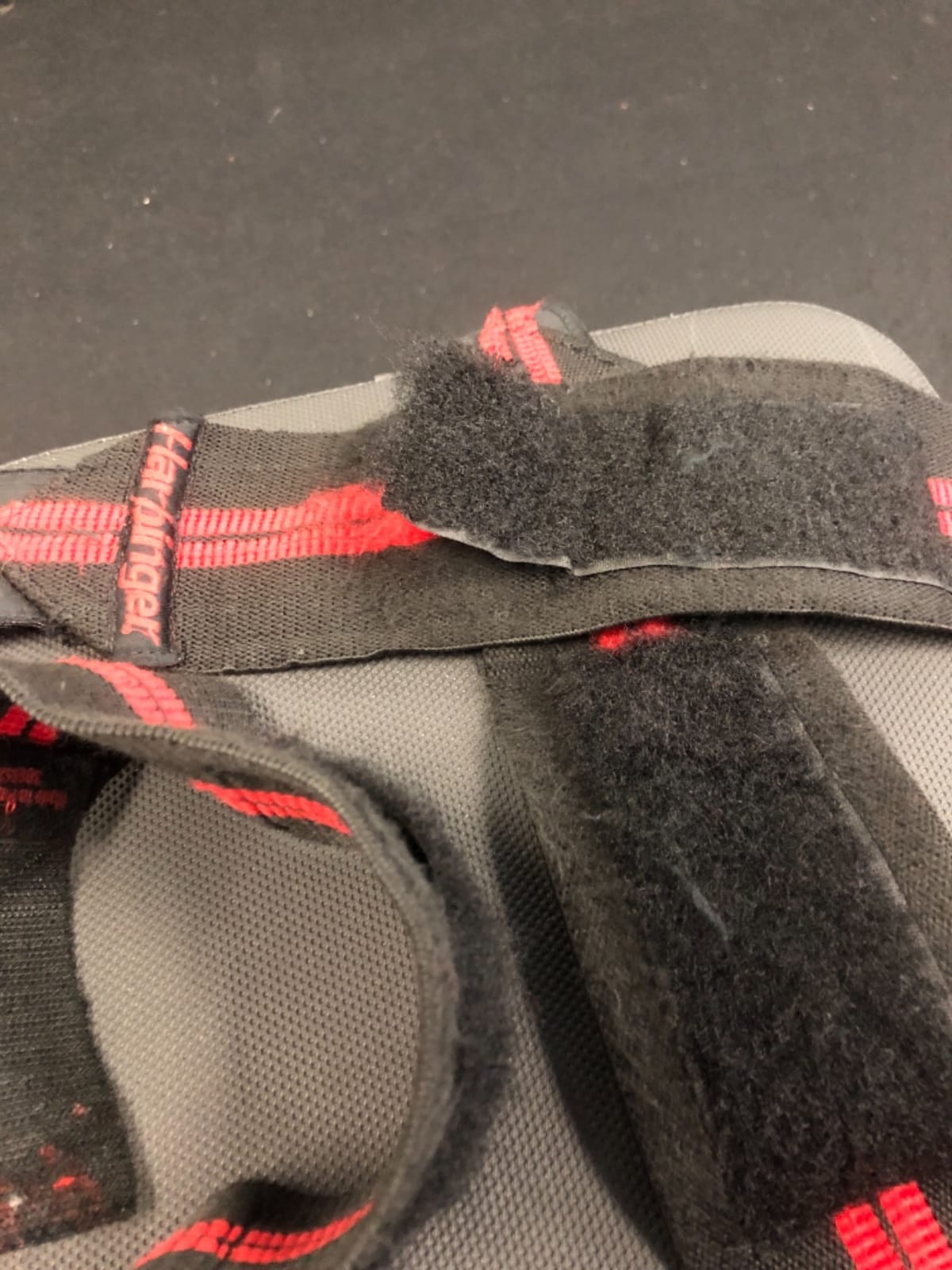Harbinger Red Line 18-Inch Weightlifting Wrist Wraps for Men and Women (Pair) customer photo 1
