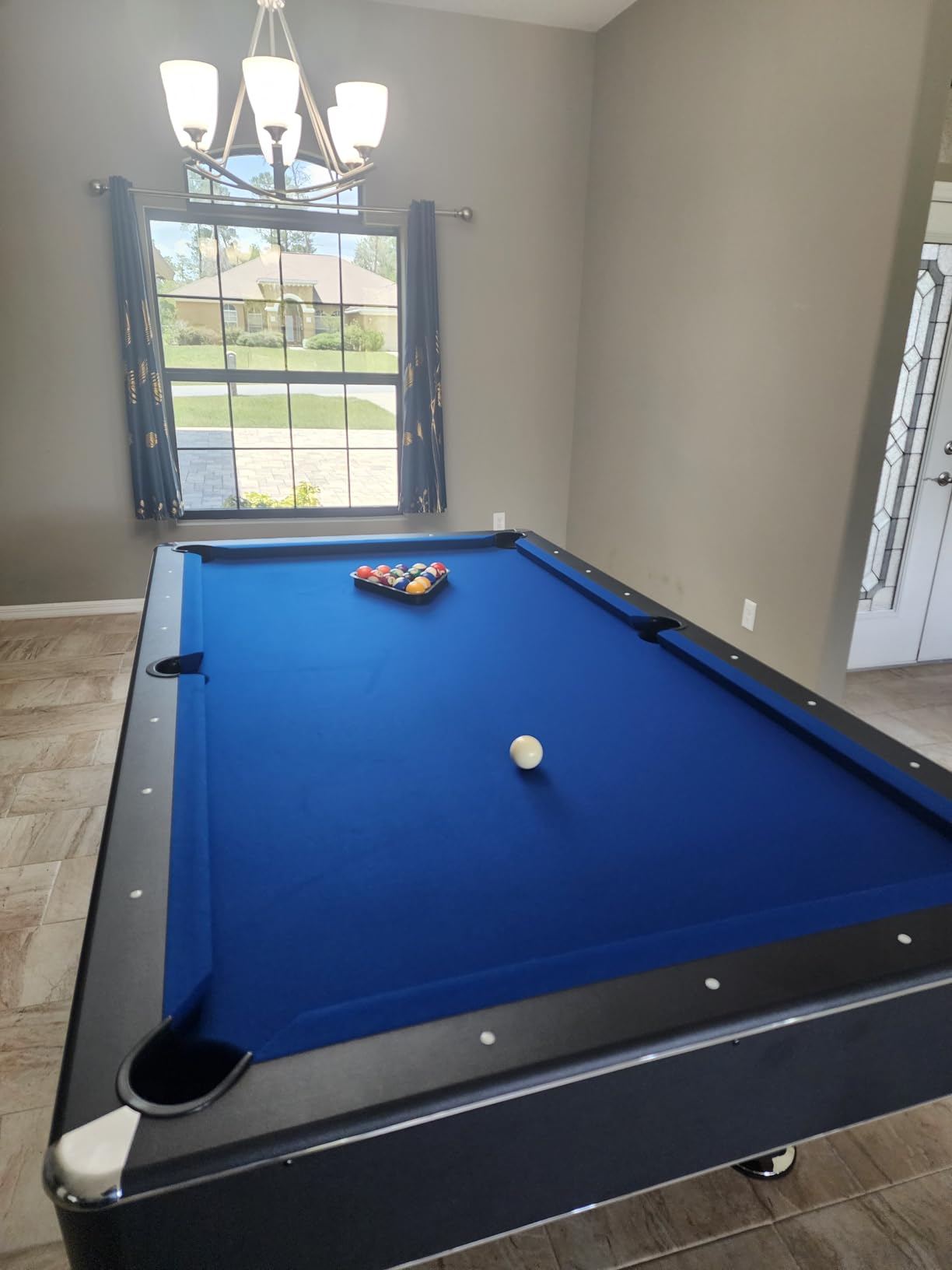 Hathaway Hustler Tournament Pool Table - Includes Cue Sticks, Billiard Balls, Automatic Ball Return - Perfect for Competitive Players and Family Games Room customer photo 2