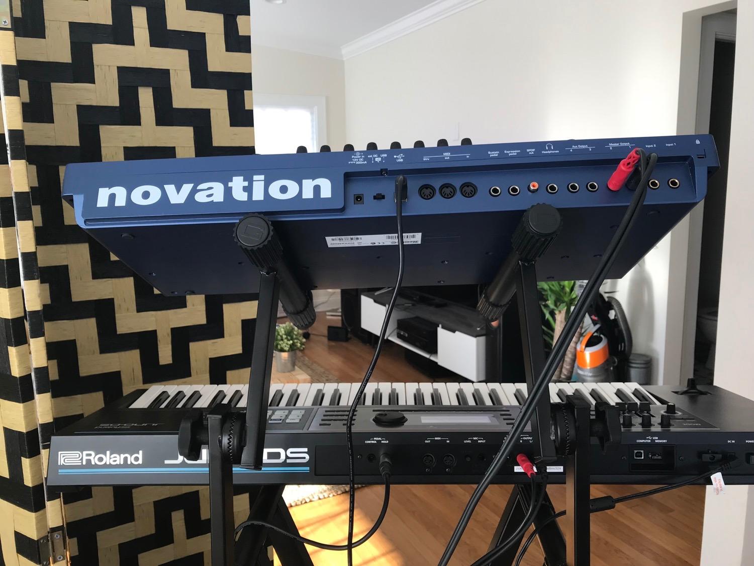 Gator Frameworks Deluxe Two Tier X-Style Keyboard Stand with Adjustable Height and Leveling Feet (GFW-KEY-5100X) customer photo 1
