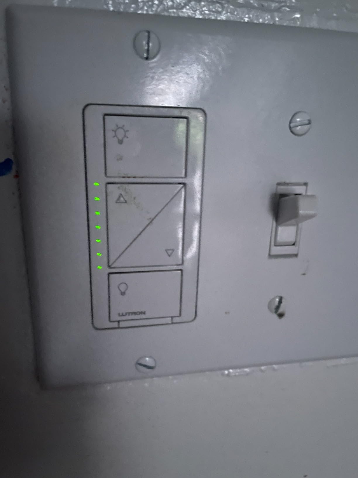 Lutron Caseta Smart Dimmer Switch (Smart Hub Required), No Neutral Required customer photo 2