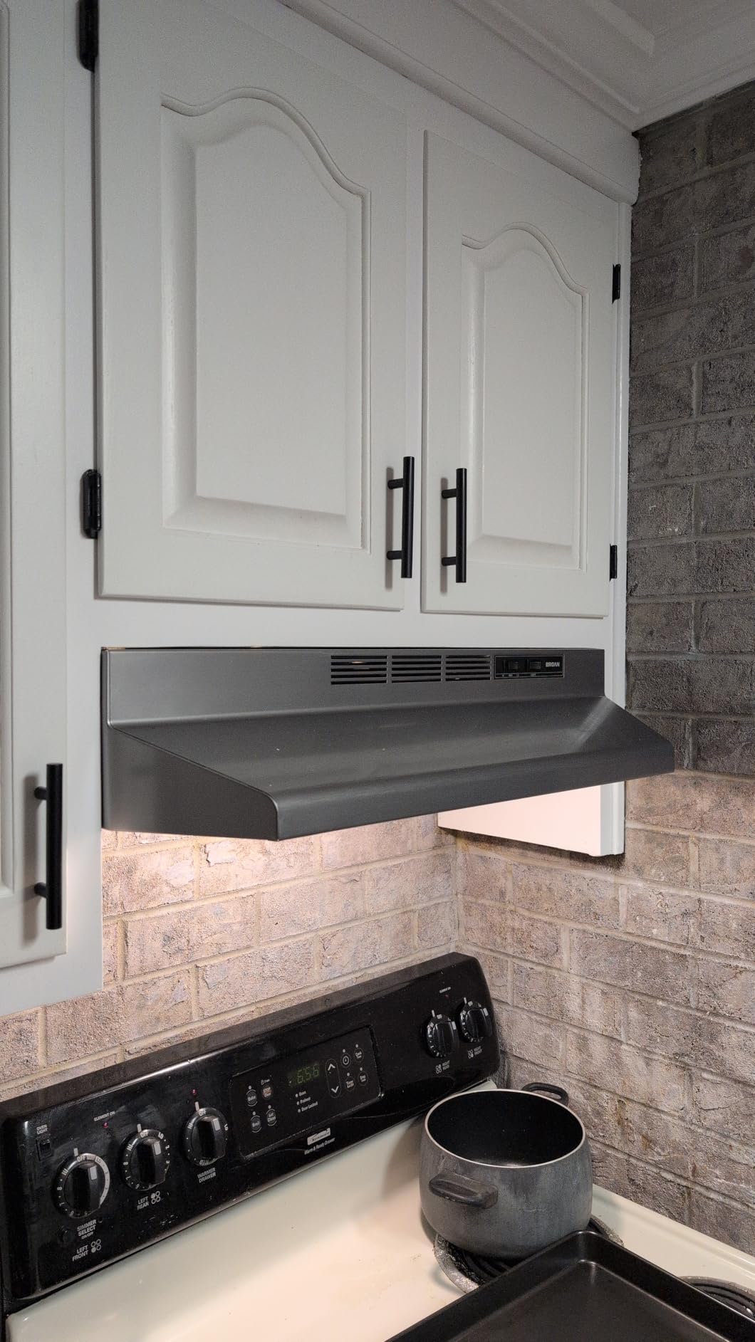 Broan-NuTone 4130SF Fingerprint Resistant Ductless Under-Cabinet Range Hood, 30-Inch, Stainless Finish with Print Guard customer photo 1