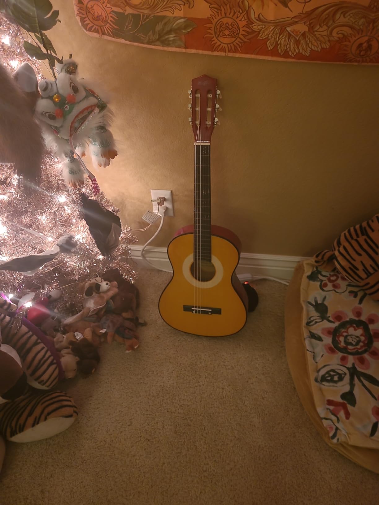 Music Alley 34 Inch Junior Classical Guitar for Kids, Natural | Nylon string classical beginner guitar for children customer photo 2