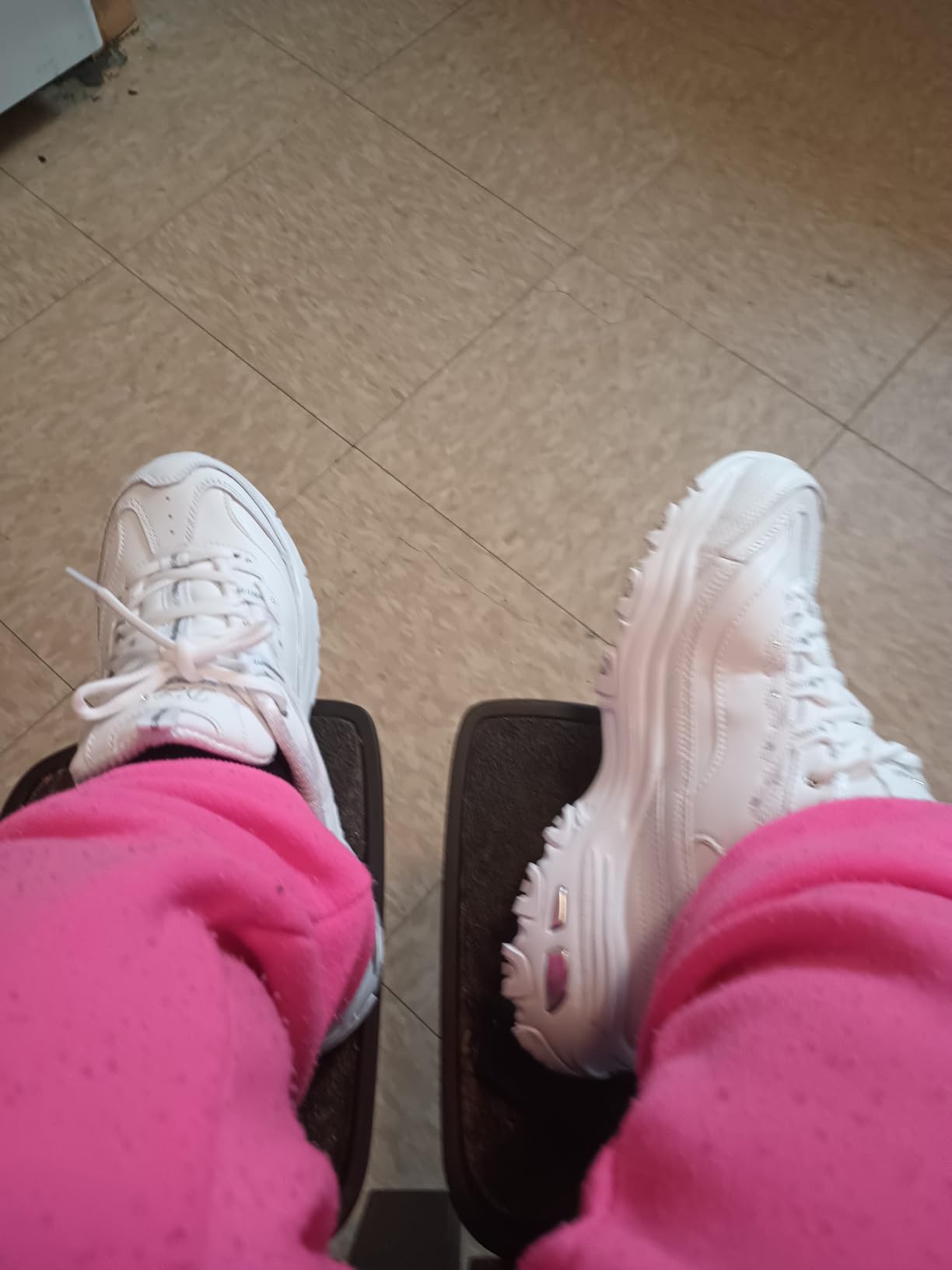 Skechers Women's D'Lites Fresh Start Wide Fashion Sneaker customer photo 1