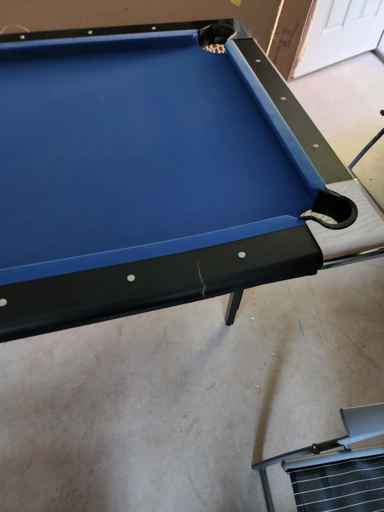 Hathaway Fairmont Folding Pool Table for Family & Home Use Includes Full Set of Billiard Balls, Cues, Chalk, Triangle and Carrying Bag, Portable Space-Saving Table customer photo 1