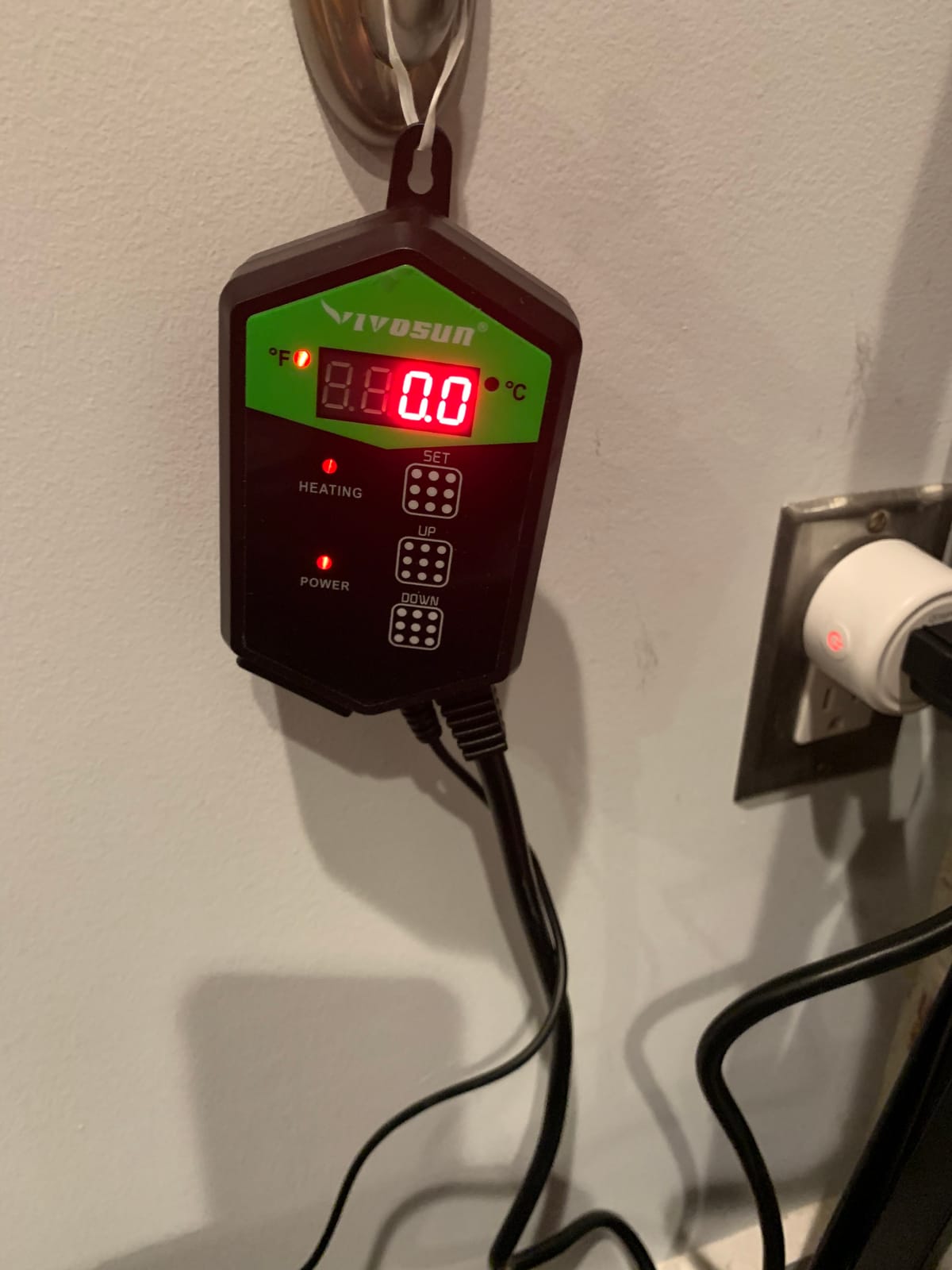 VIVOSUN Digital Heat Mat Thermostat Controller, 40-108 ºF 1000W for Reptiles, Seedlings, Germination, Incubation and Fermentation customer photo 1